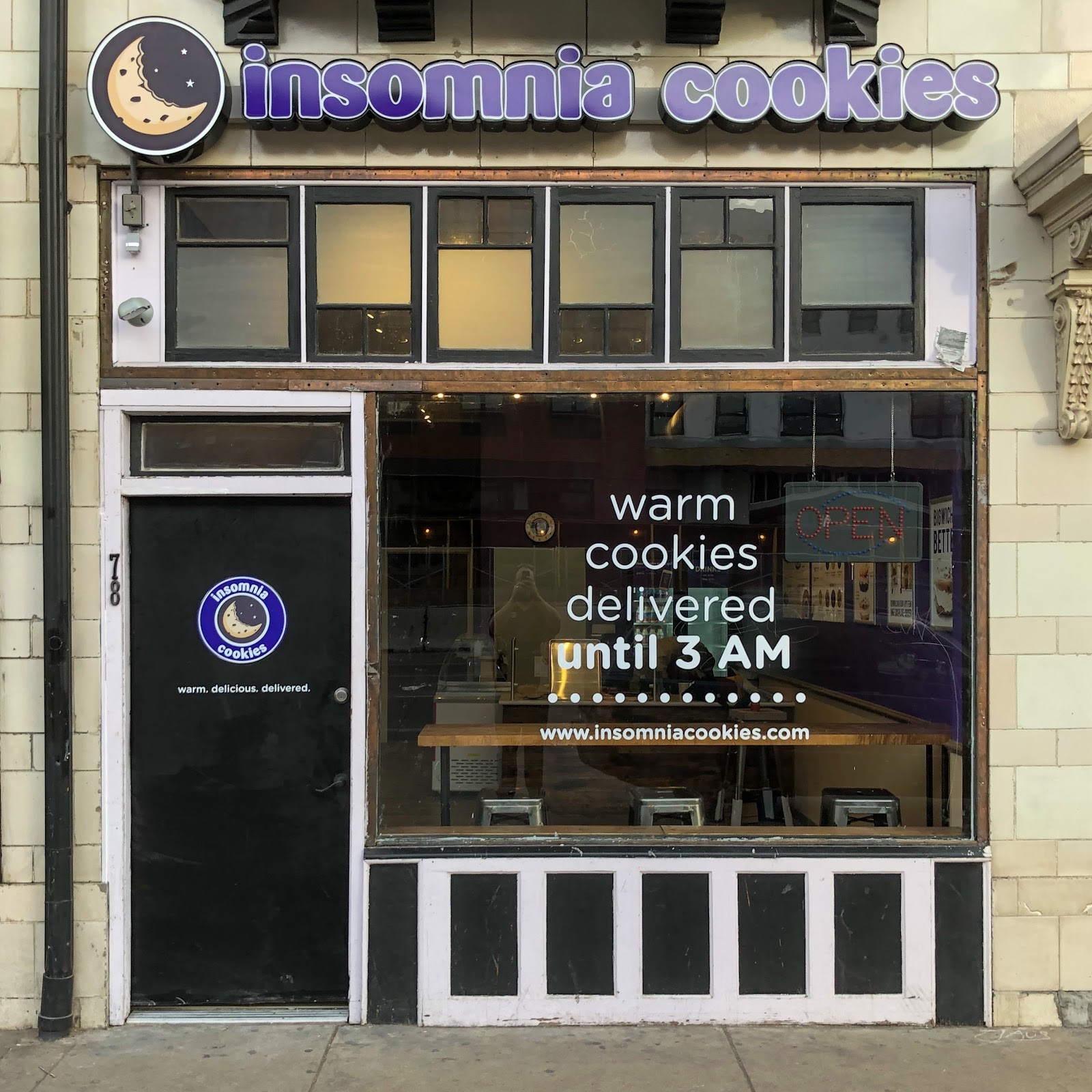 Insomnia Cookies: the place