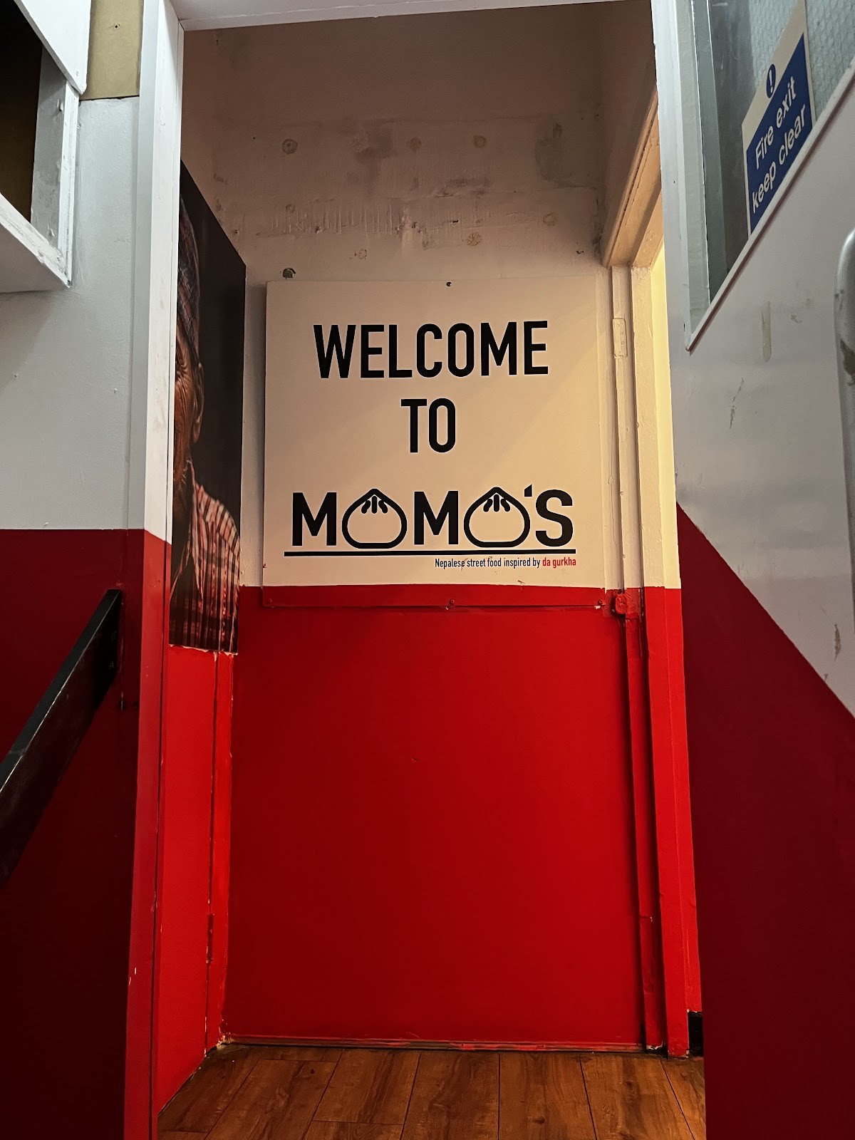 Momos: the place
