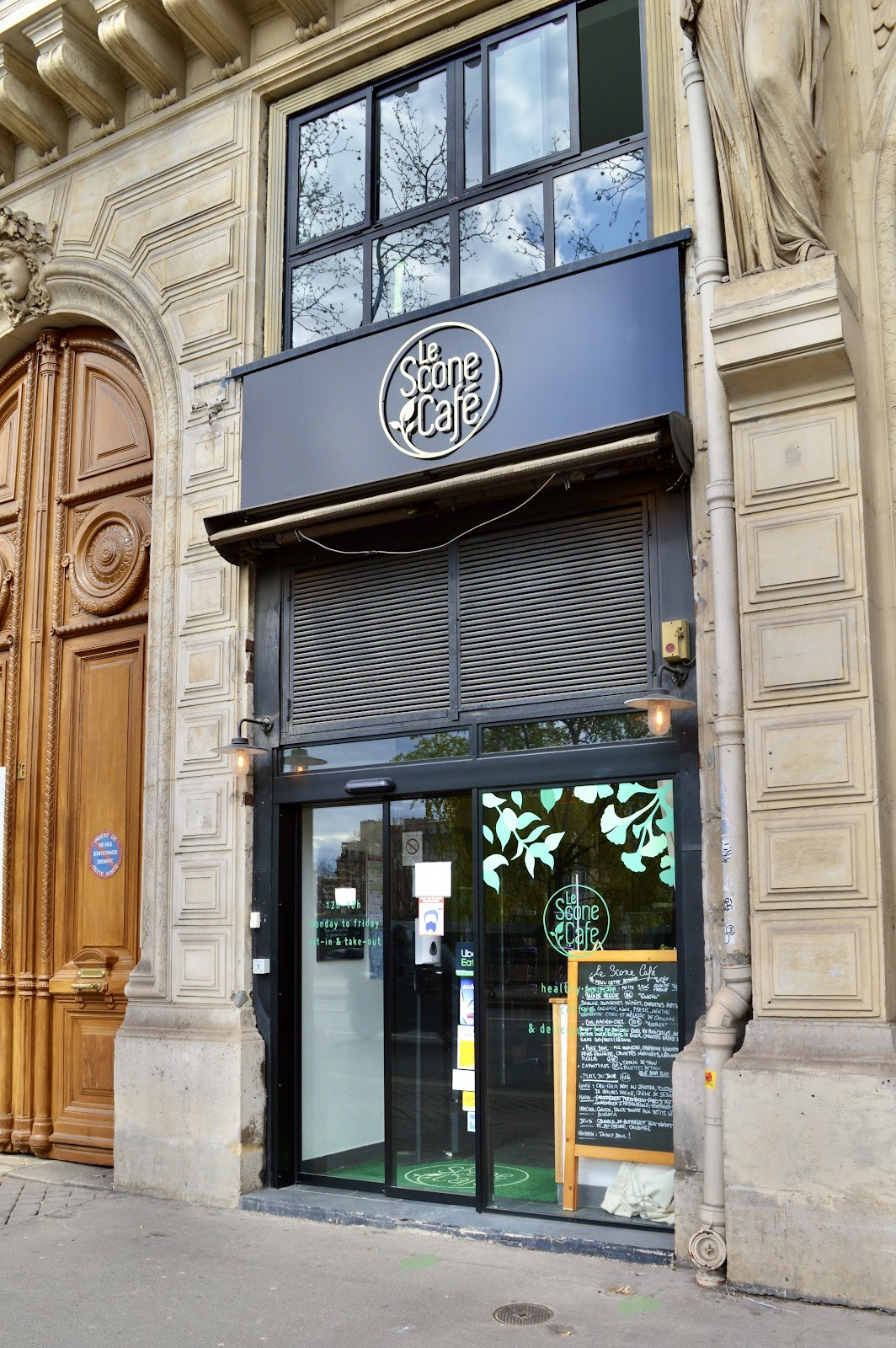 Le Scone Café - Restaurant Paris 1: the place