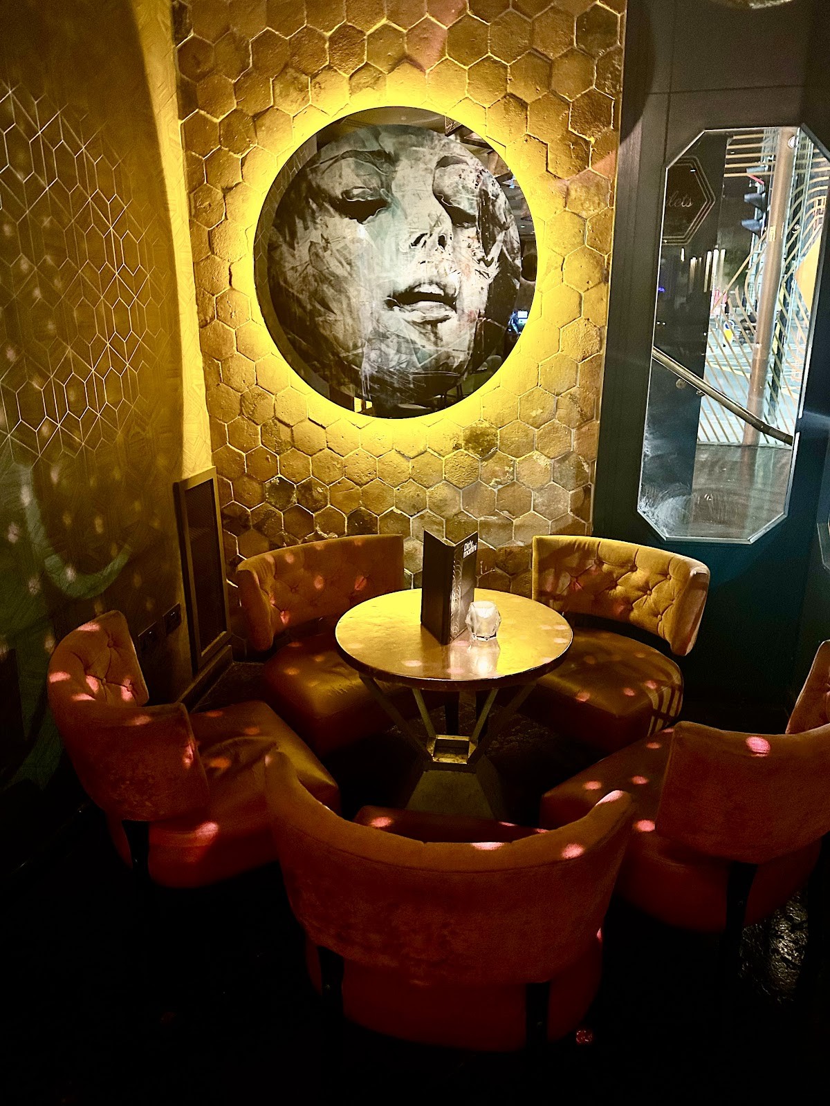 Dirty Martini - Cocktail Bar in Manchester: the place