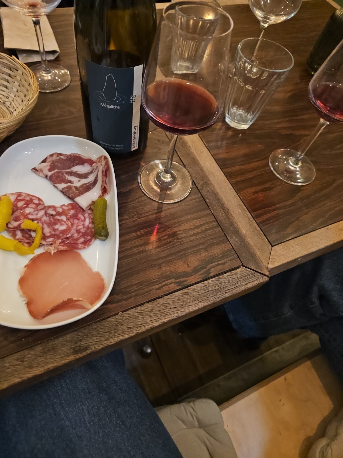 Cuisine Dada - Snack bio & Bar à Vin Nature à Paris 11ème.: food & drinks