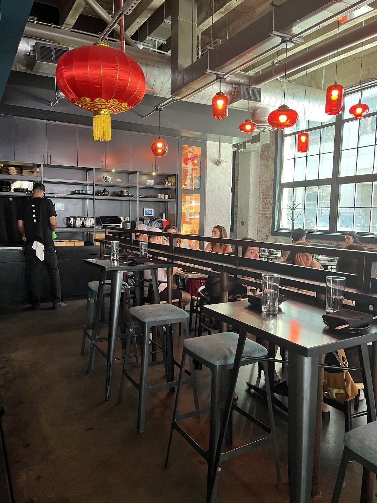 Bar Chinois: the place