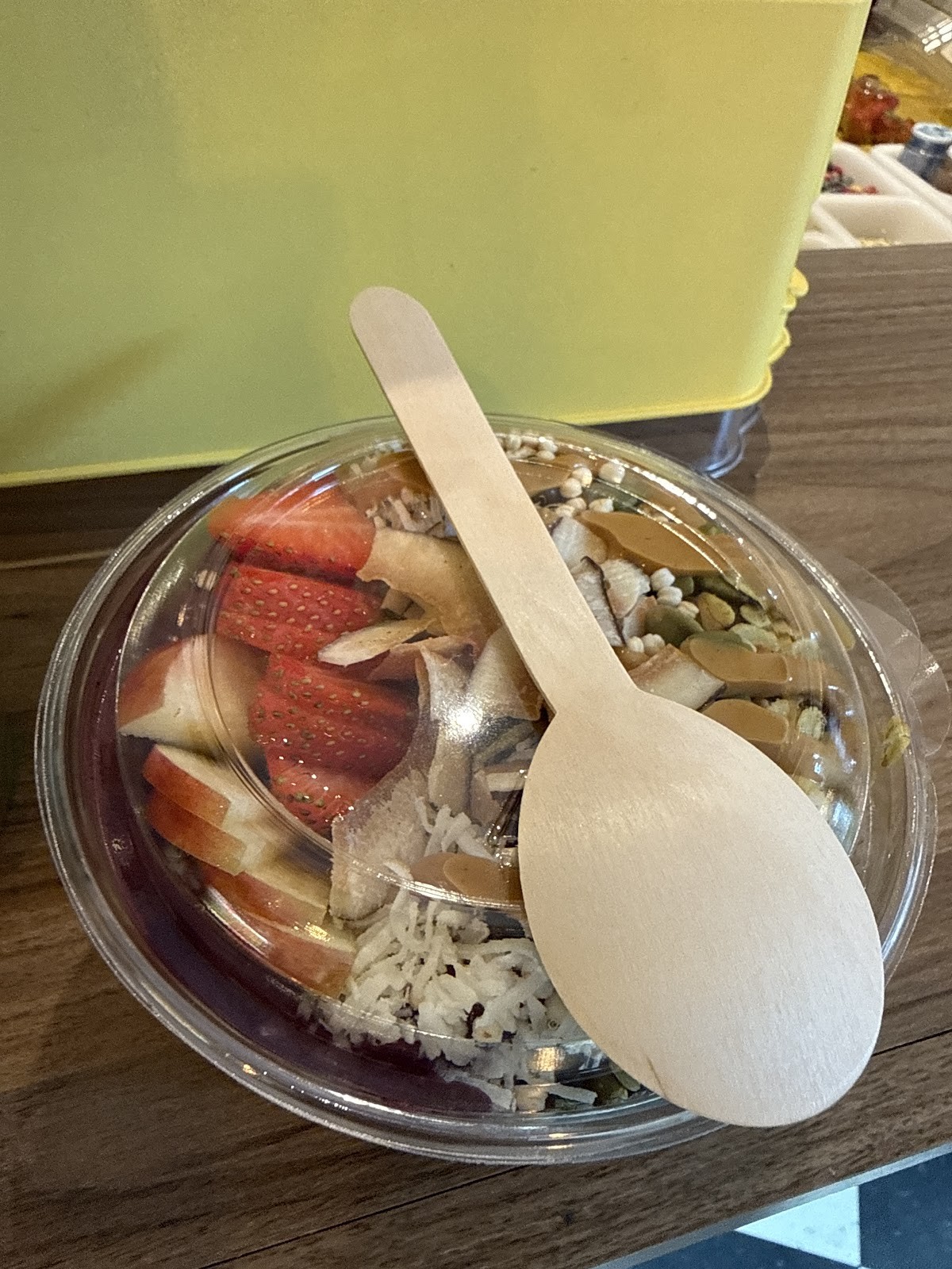 Crux Comptoir Griffintown - Coffee - juice bar - smoothies - açaì: food & drinks