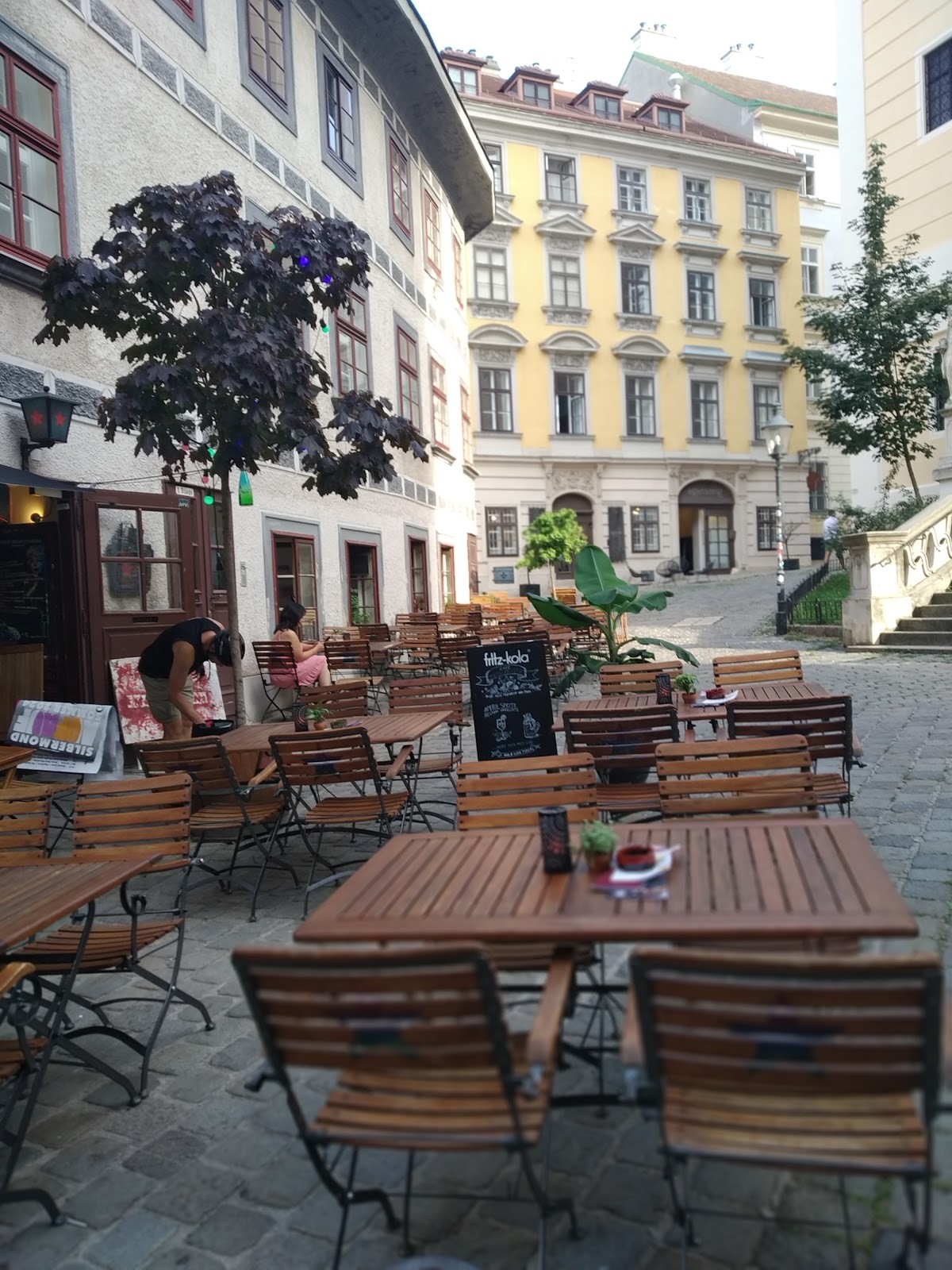 Café Morgenstern: the place