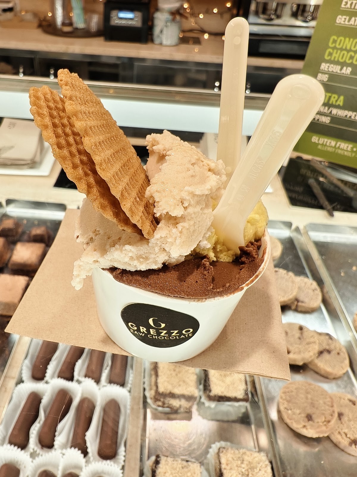 Grezzo Raw Chocolate - Piazza Mattei: food & drinks