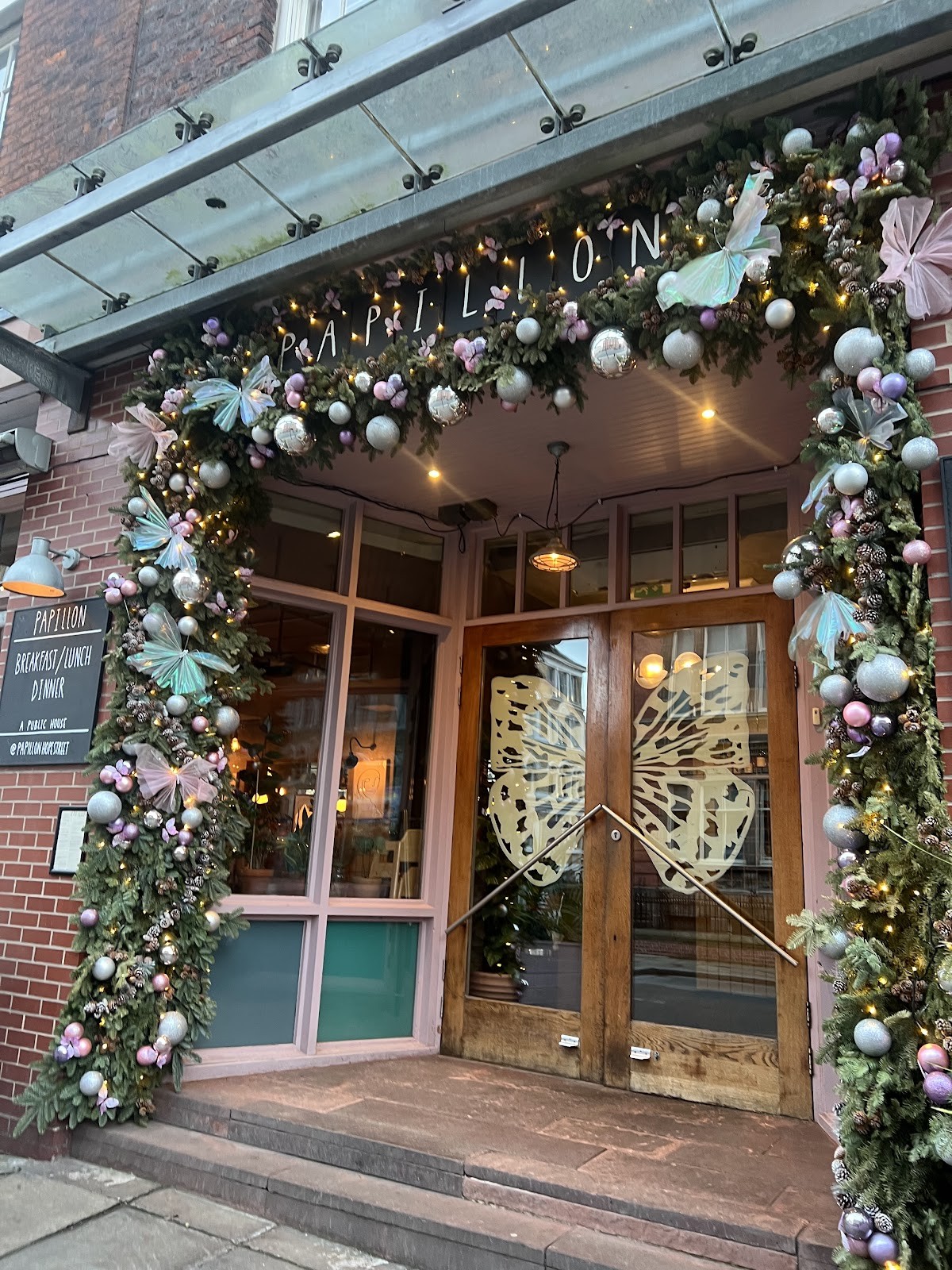 Papillon - Hope Street: the place