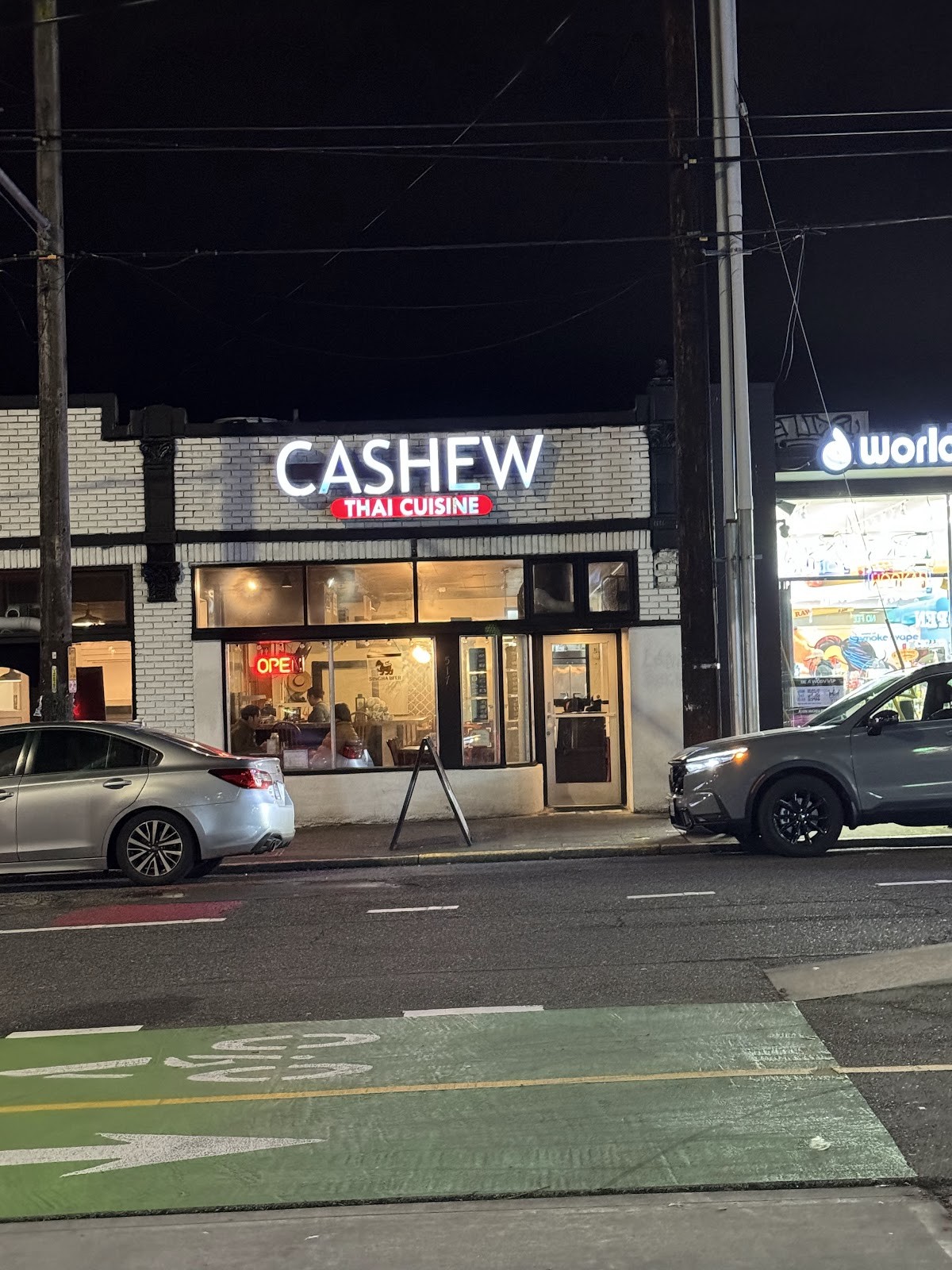 Cashew Thai Cuisine: the place