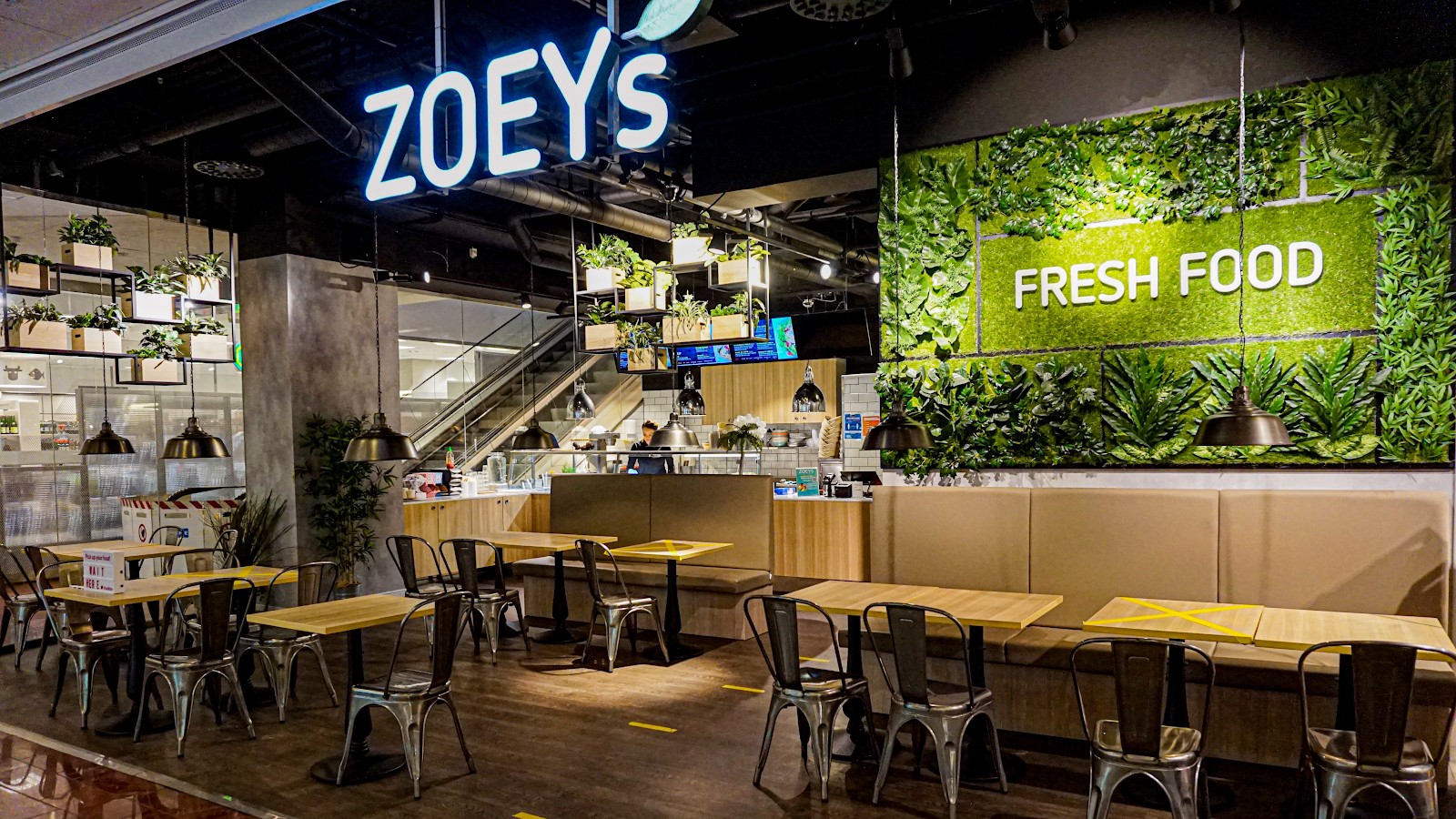 Zoey`s Freshfood: the place