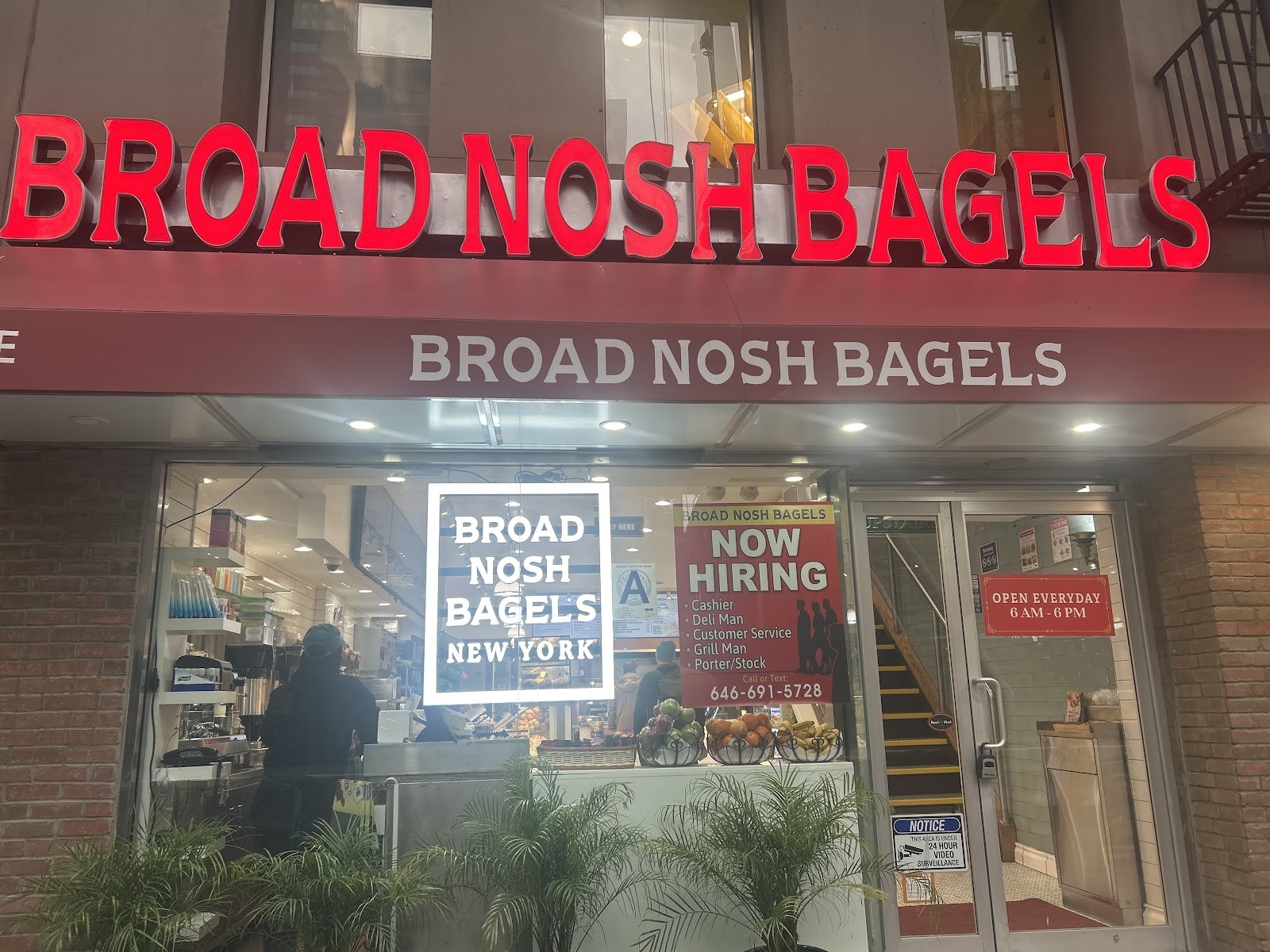 Broad Nosh Bagels Deli & Catering 58TH Street Madison Ave: the place