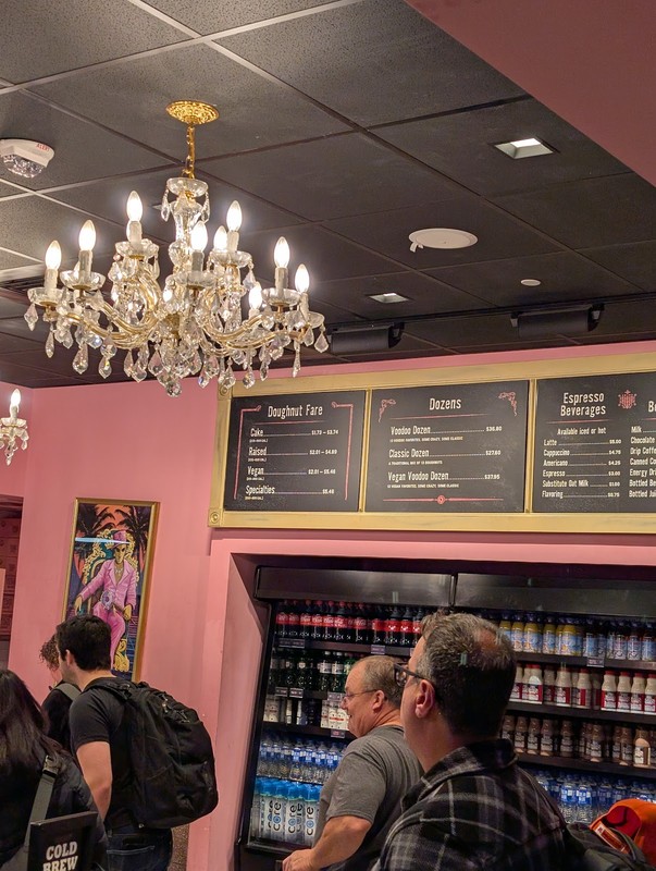 DEN - Voodoo Doughnut - Concourse B: photo 4