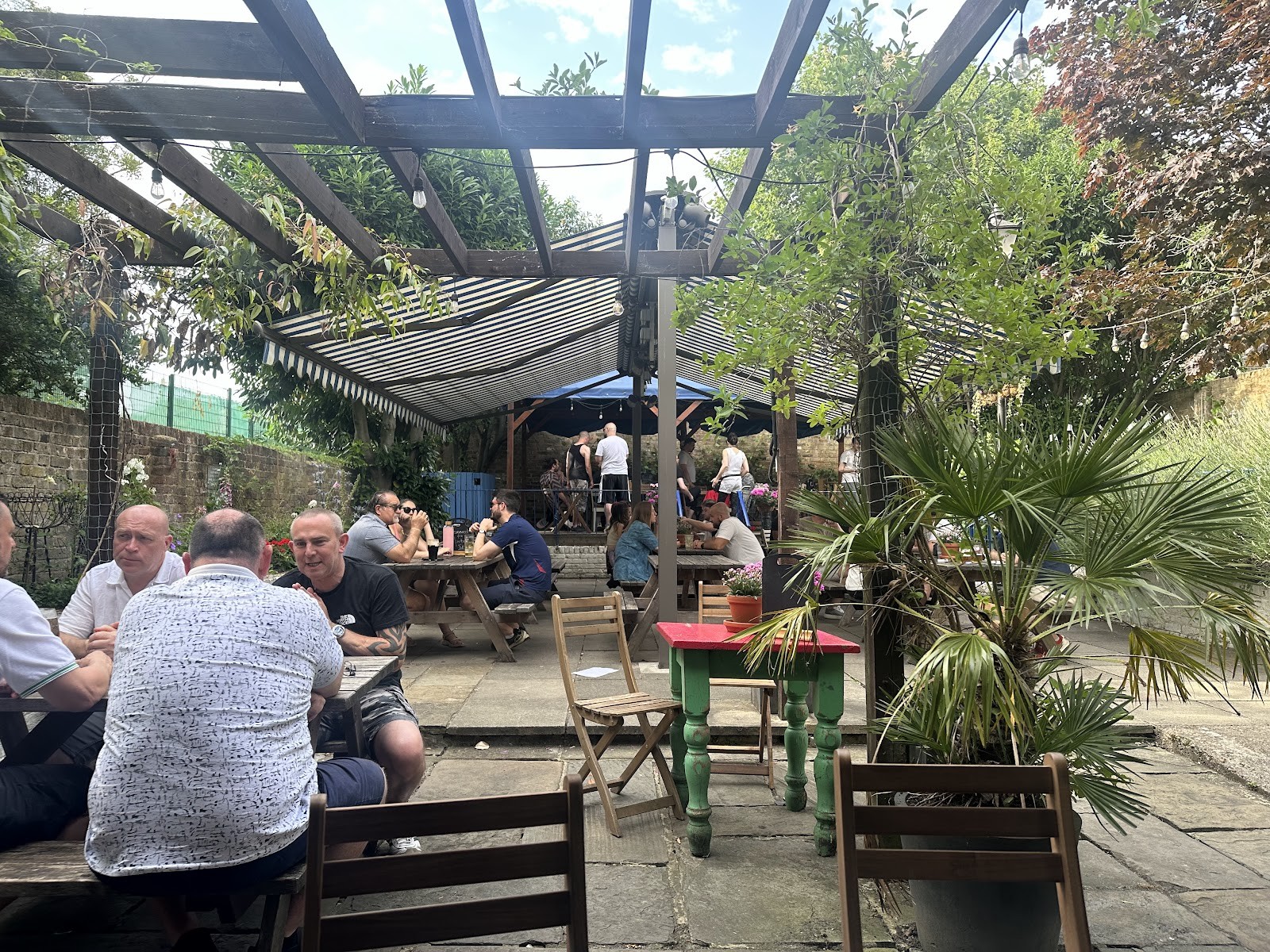 The Oval Tavern: the place