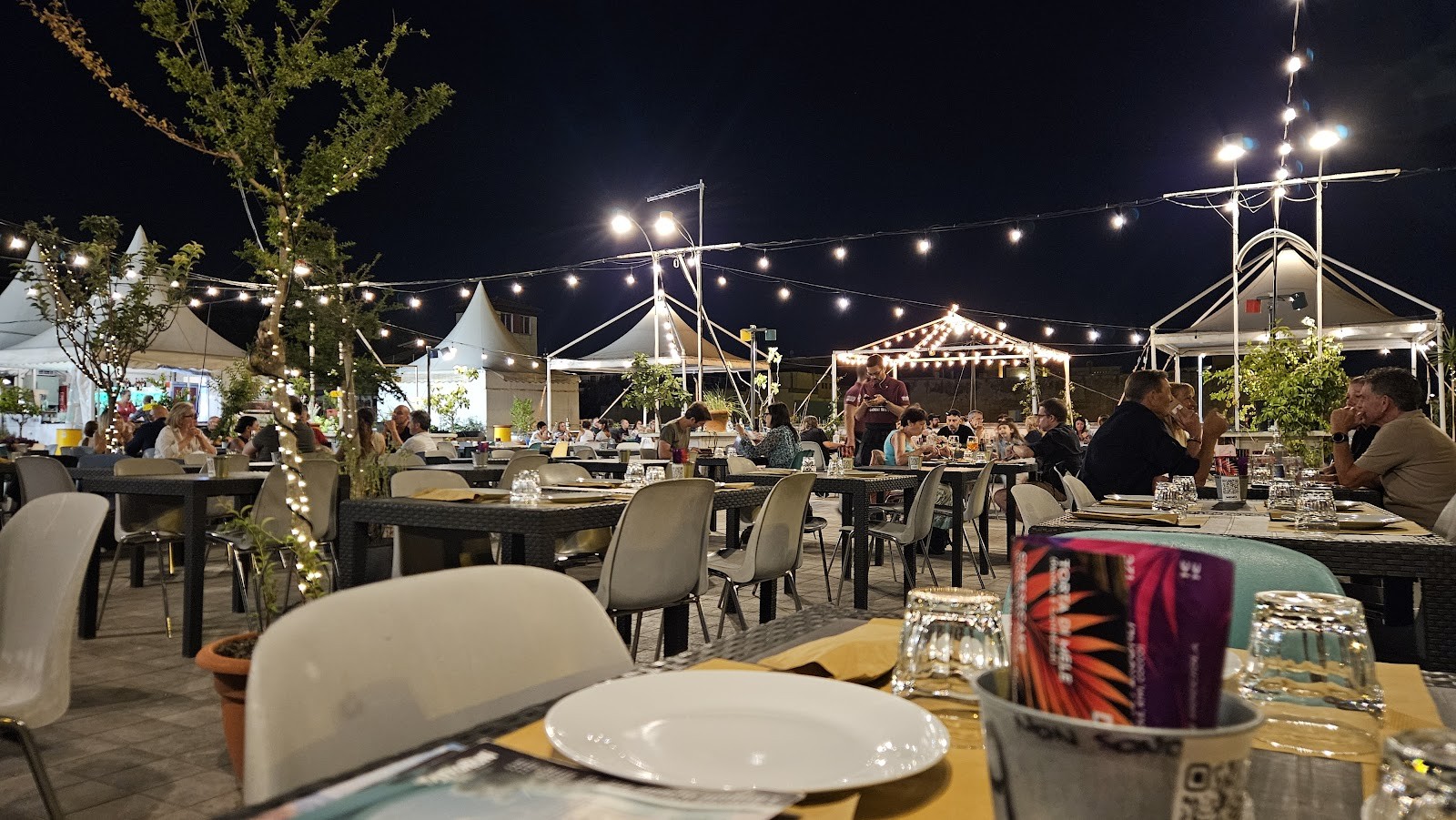 Antica Pizzeria Frontoni: the place