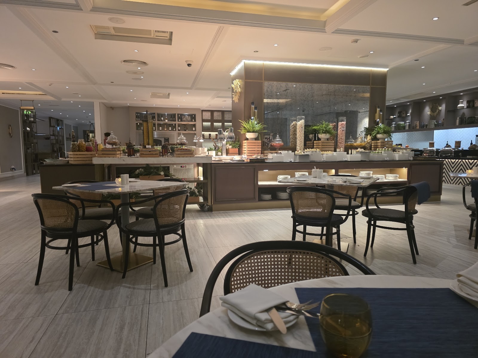 AOC French Brasserie: the place