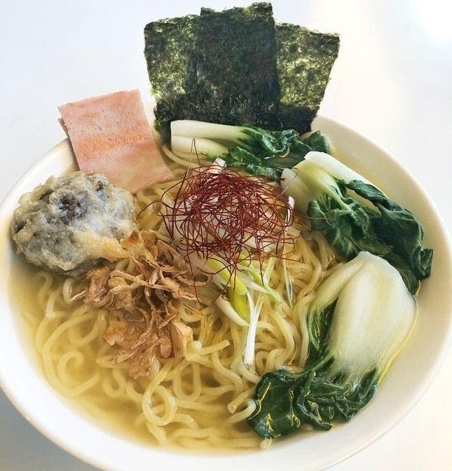 Loving Hut Vegan Restaurant - San Francisco: food & drinks