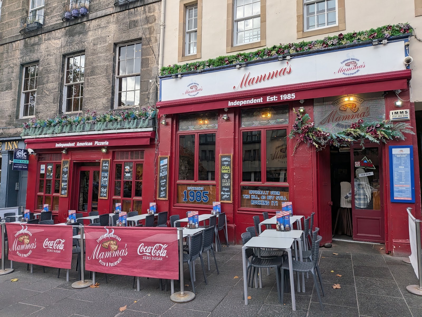 Mamma's American Pizza: the place