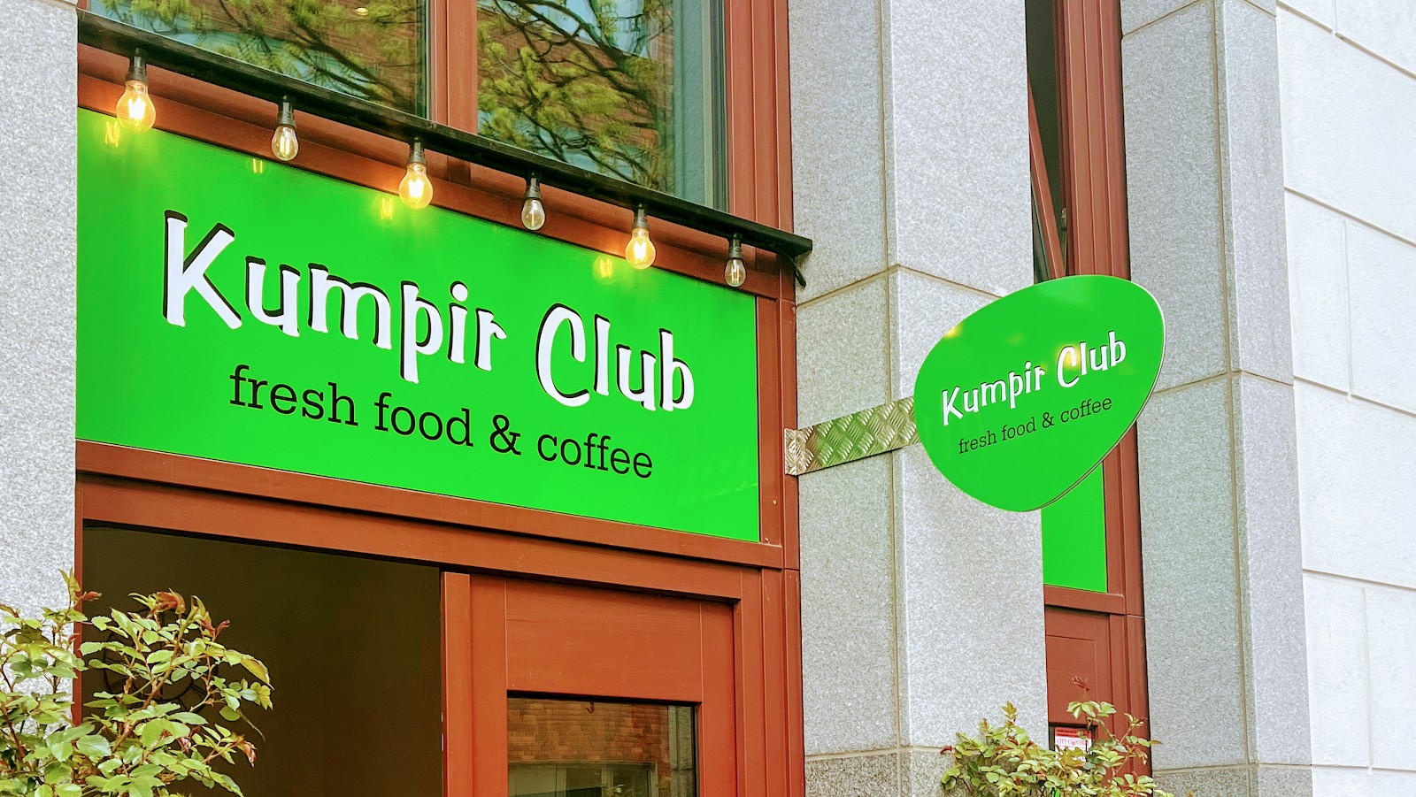 KUMPIR CLUB fresh food & coffee: the place