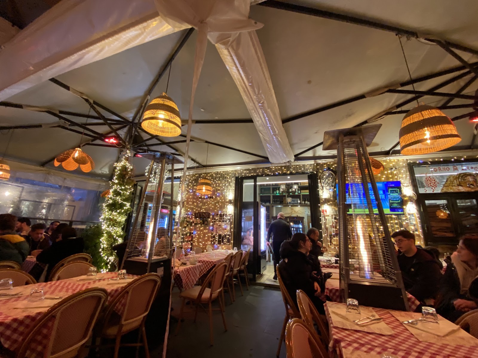 Pizza Ciro: the place