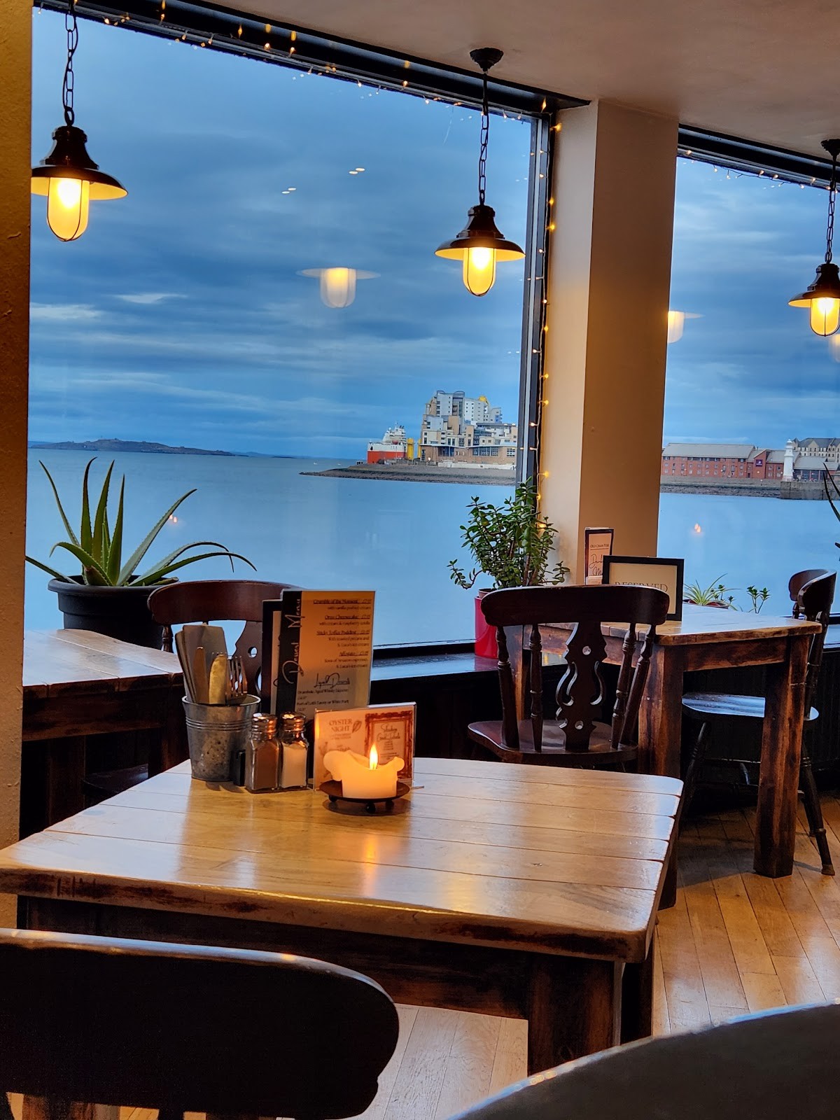 Old Chain Pier: the place