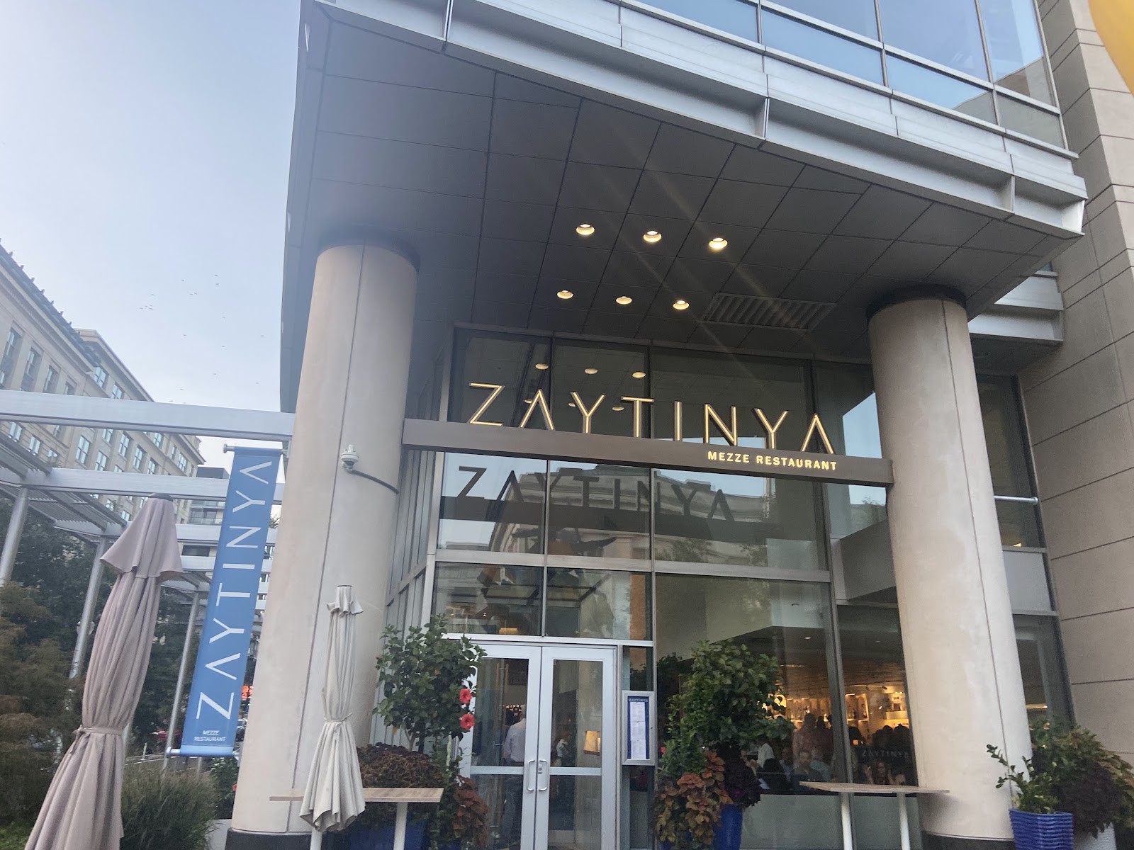 Zaytinya: the place