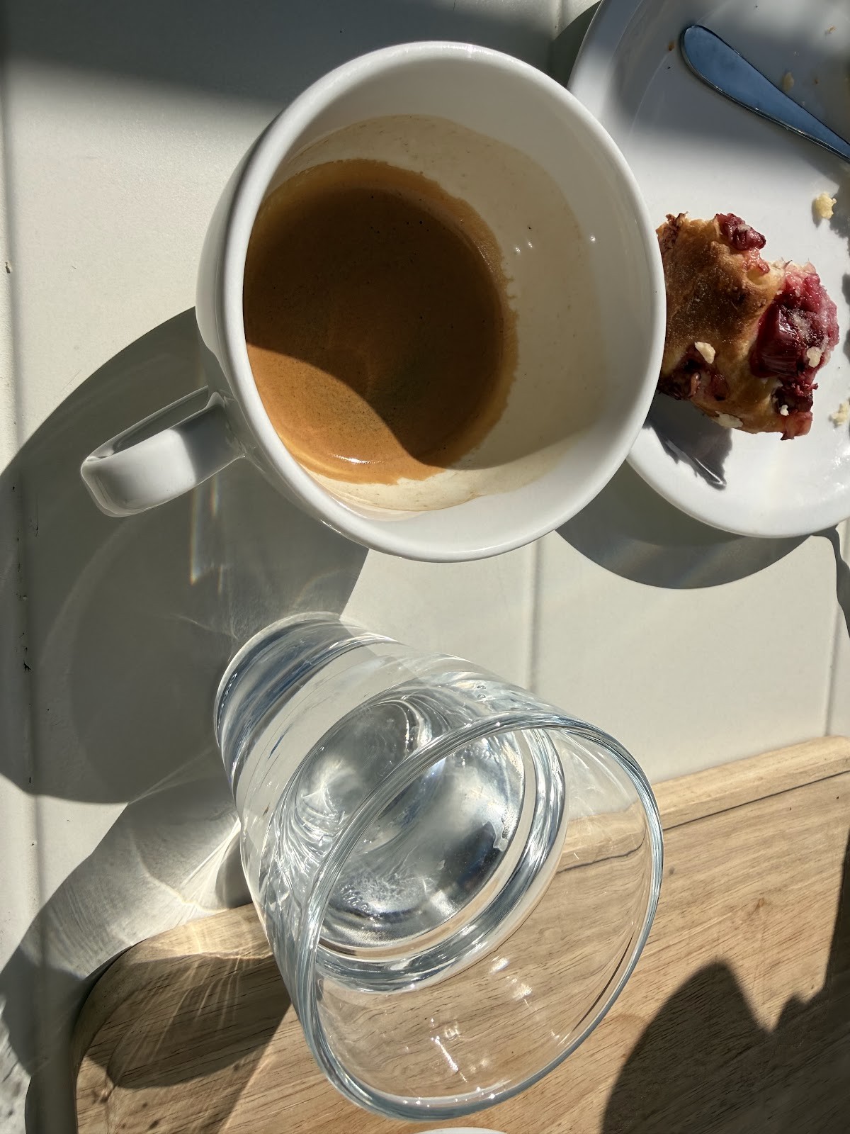 Damka cafe & bakery: food & drinks