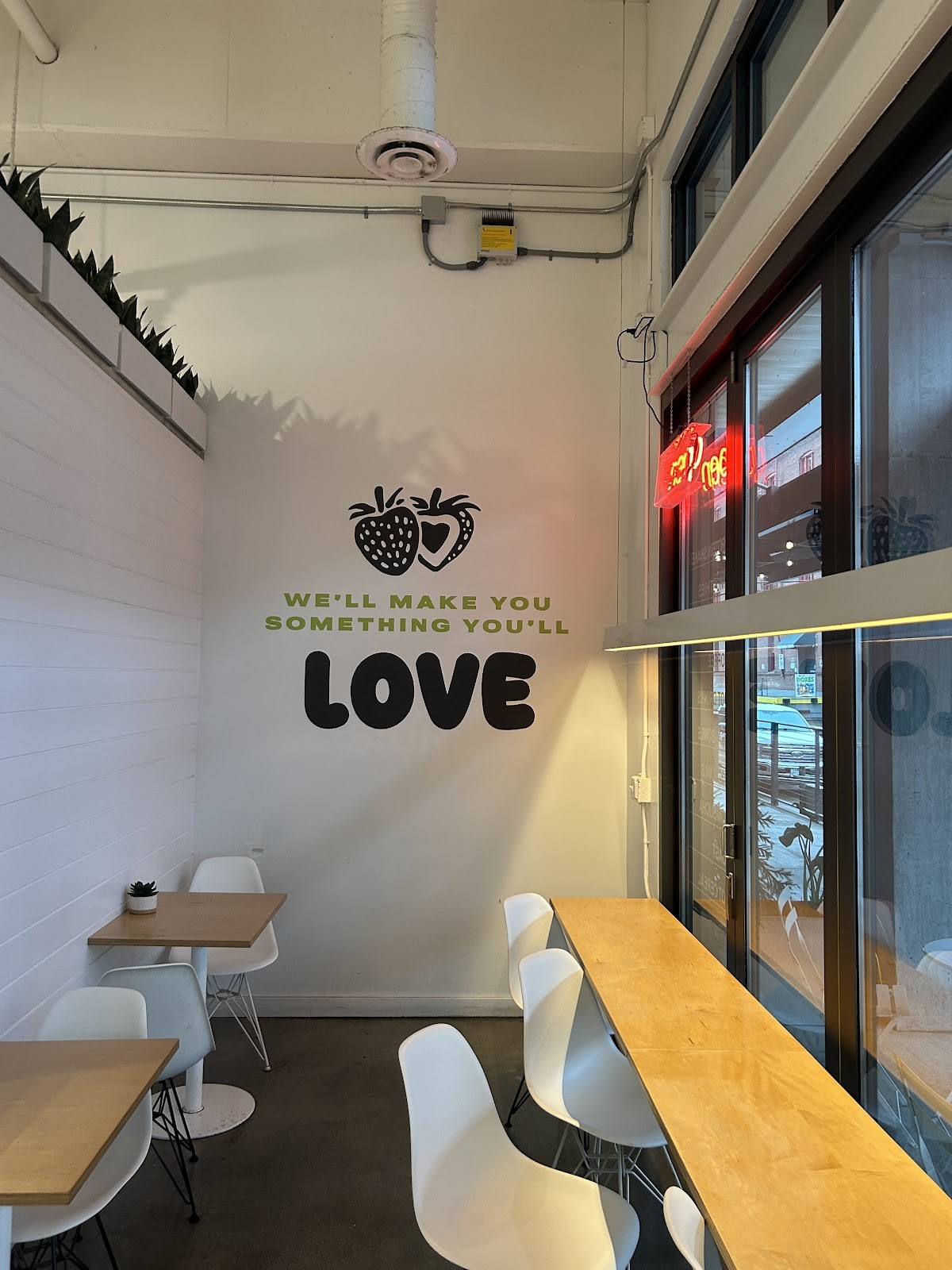 Kure Superfood Cafe: the place