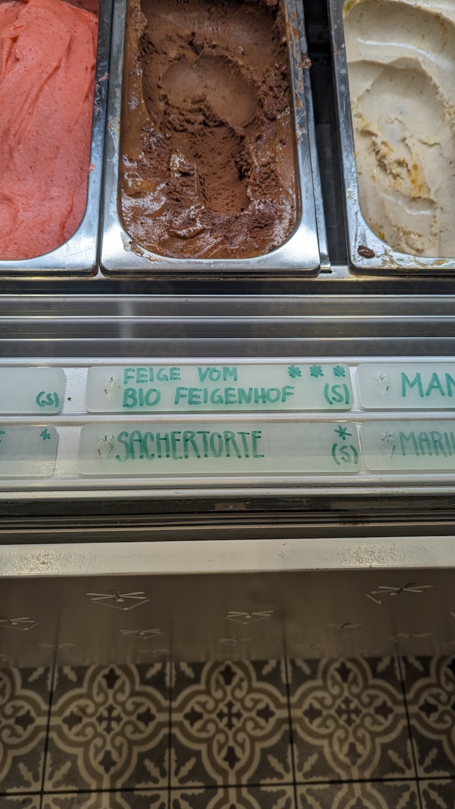 Veganista Ice Cream: food & drinks