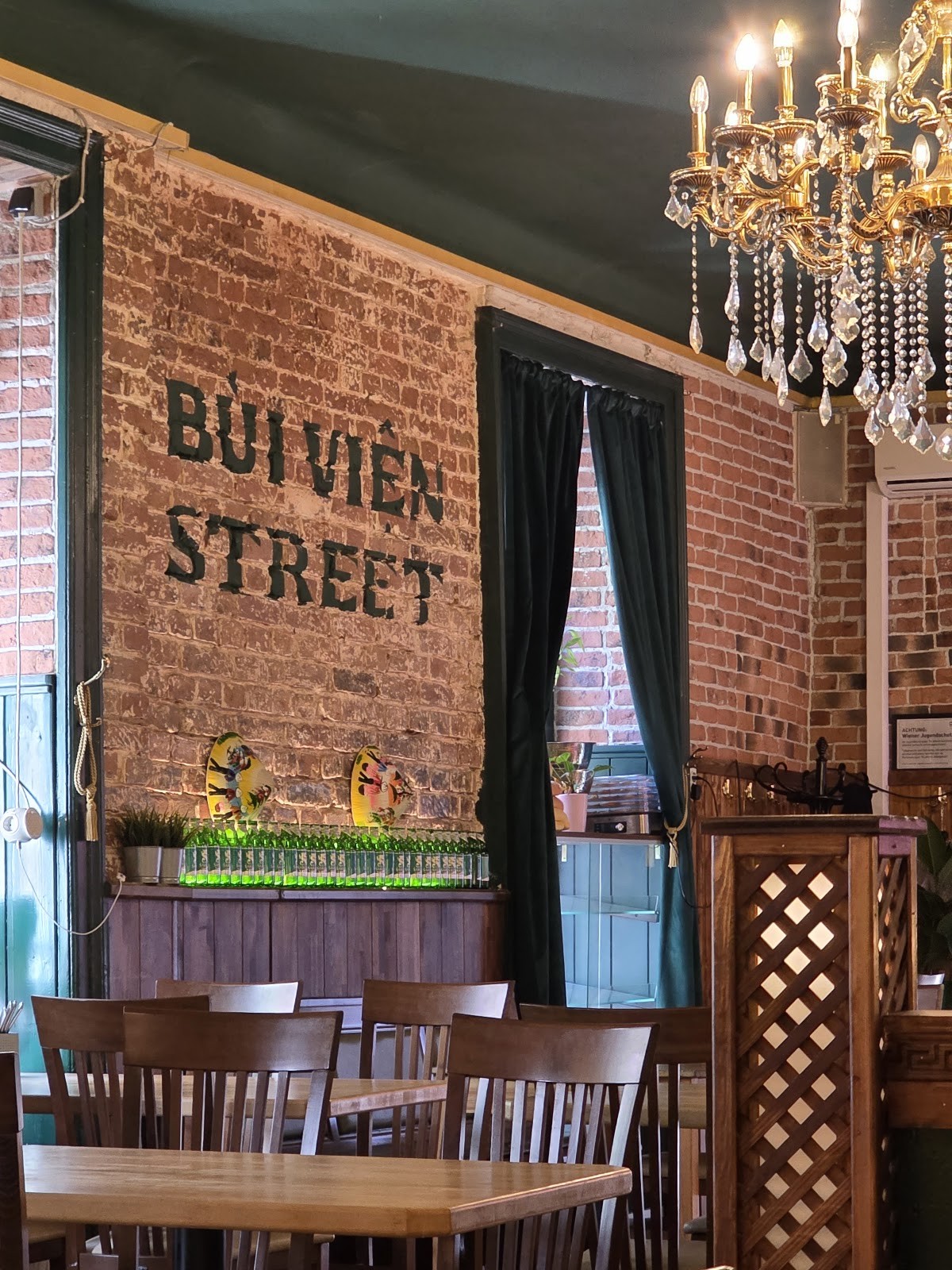 BuiVien Street: the place