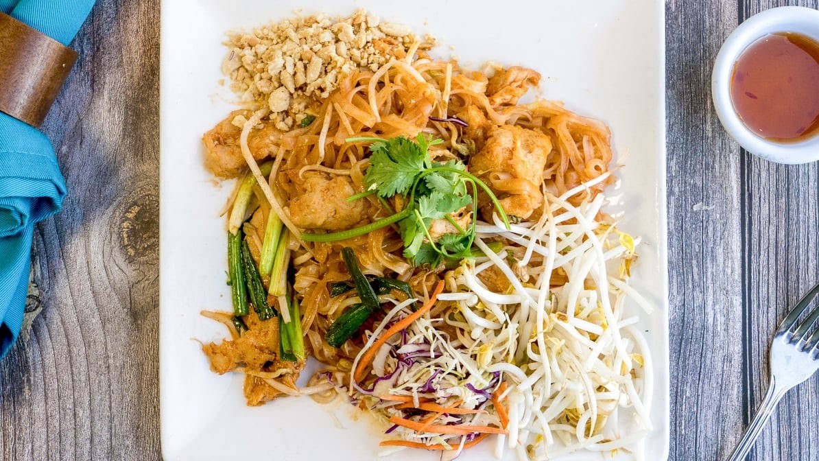 Veganic Thai Cafe: food & drinks