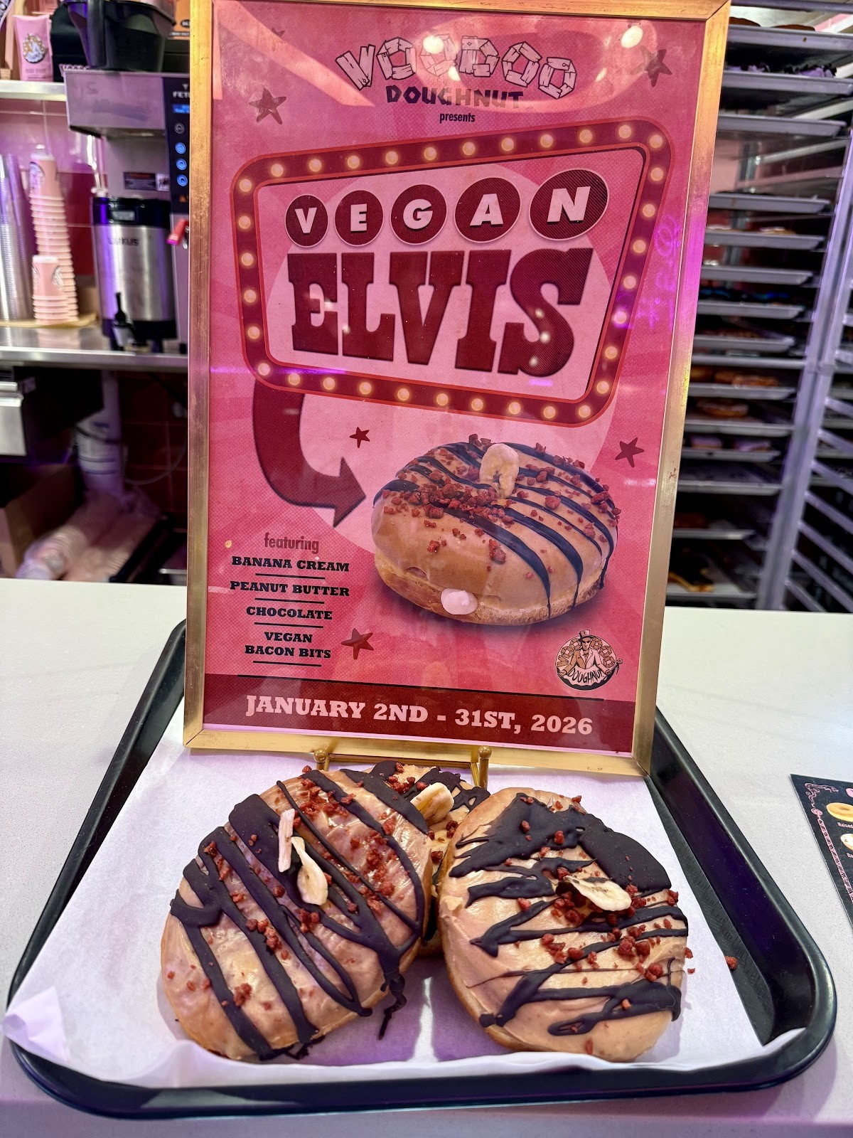 Voodoo Doughnut: food & drinks