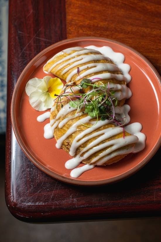 Norah Belmont: food & drinks