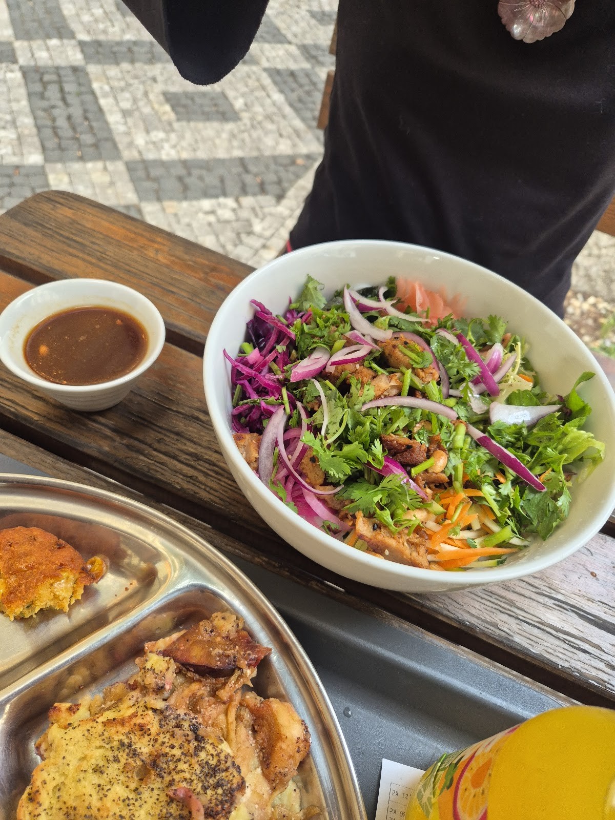 Sandokan Vegan Bistro: food & drinks