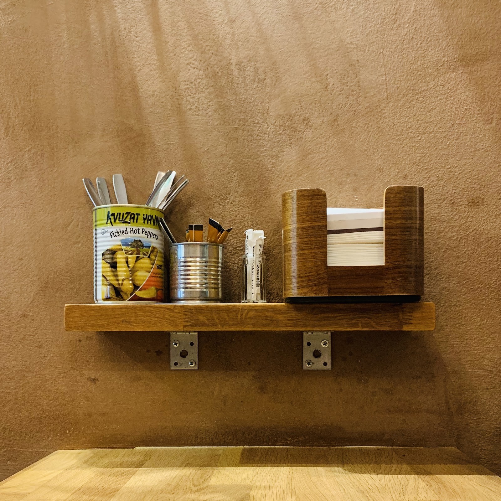 Reggev Hummus - Södermalm: the place
