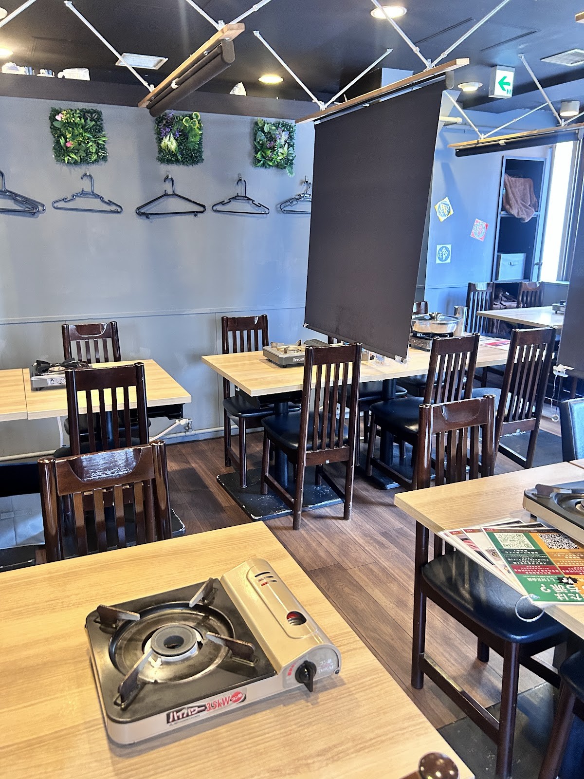 Shabu-shabu Shinjuku Lamb Shabu Kin no Me Shinjuku Branch: the place