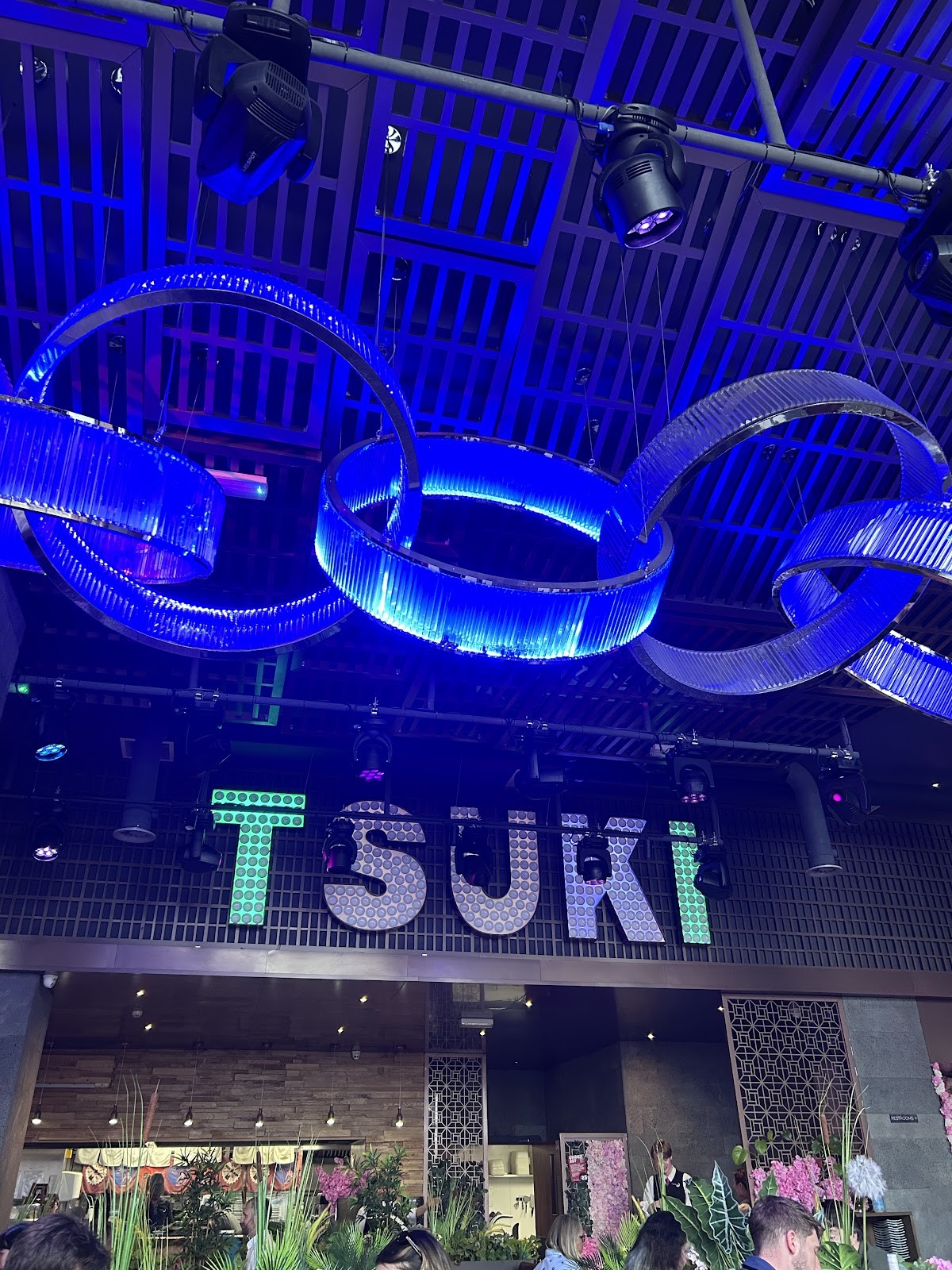 Tsuki: the place