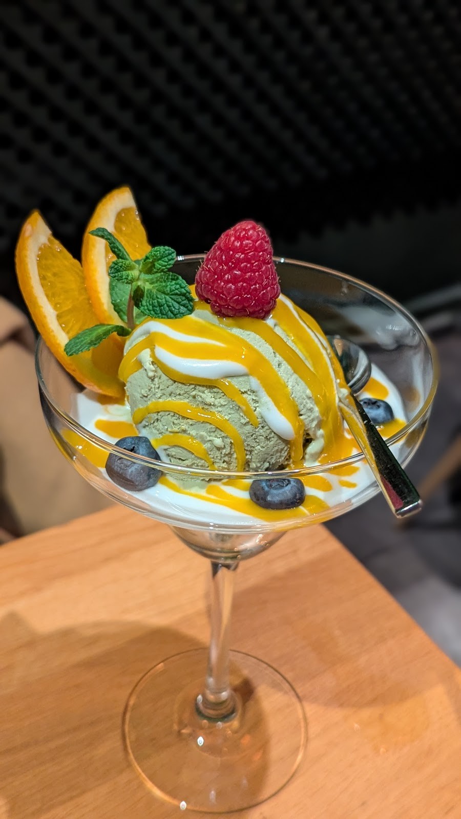 Ginya Veganes Restaurant: food & drinks