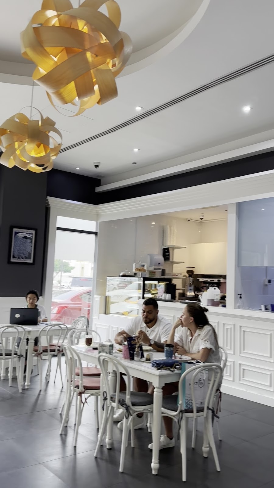 Circle Cafe (Healthcare City): the place