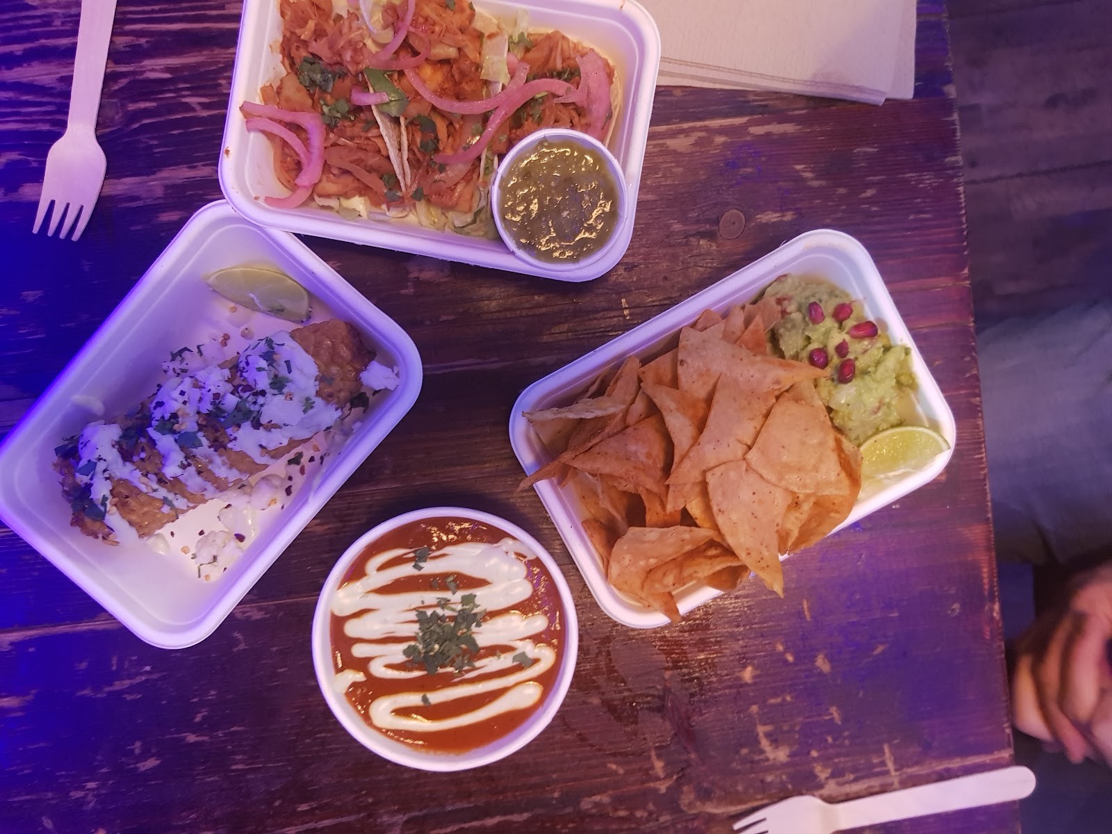 Antojitos: food & drinks