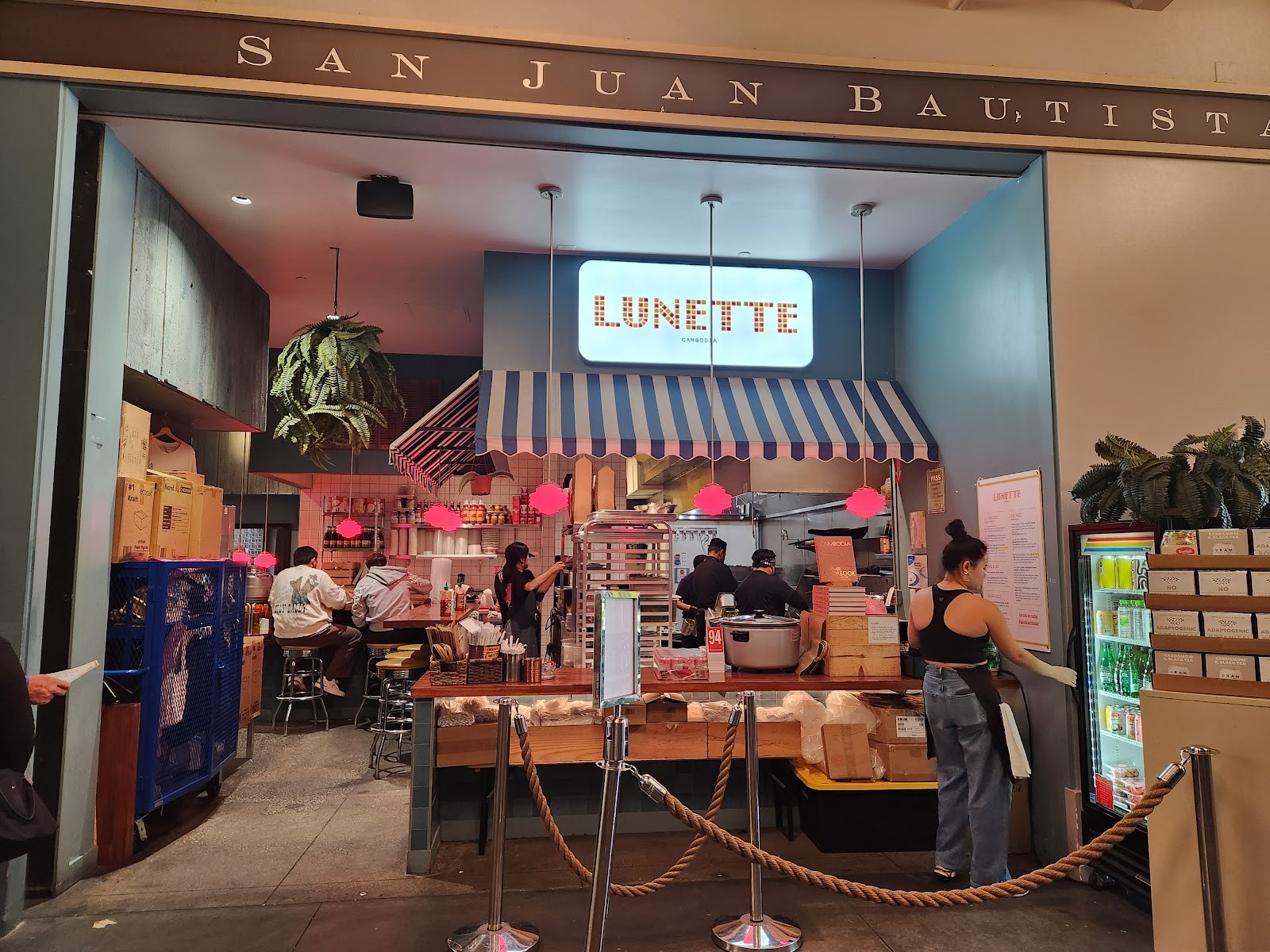 Lunette: the place