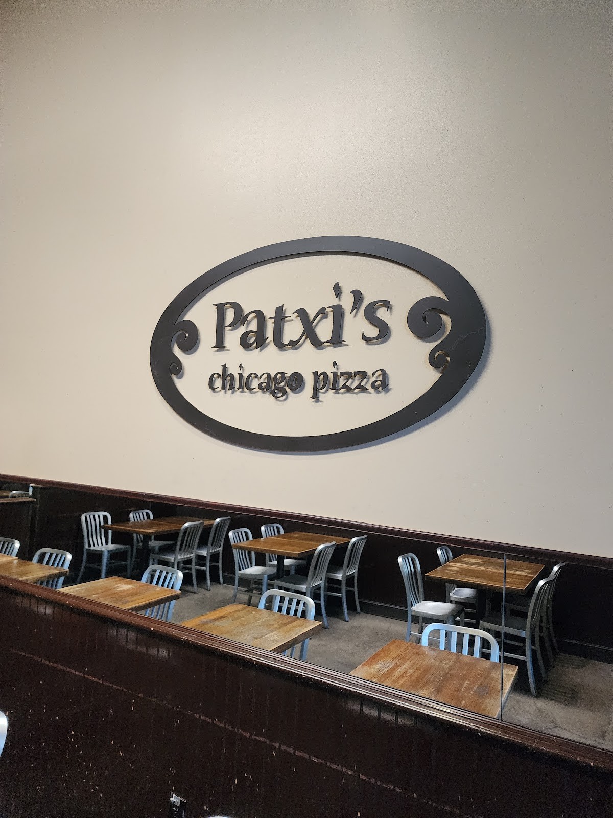 Patxi's Pizza: the place