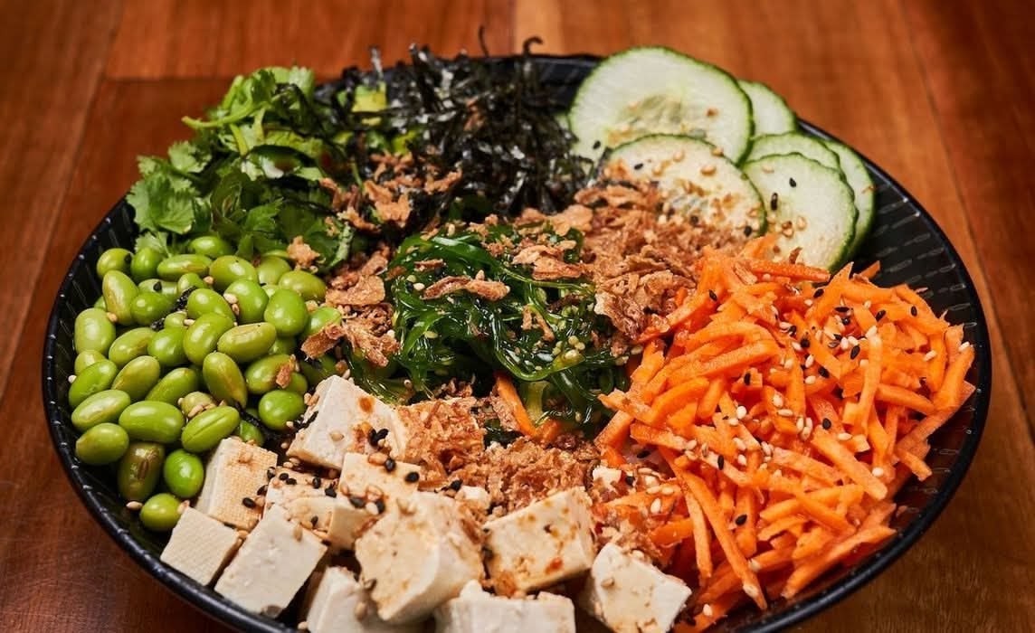 Momo Bar Dee Why: food & drinks