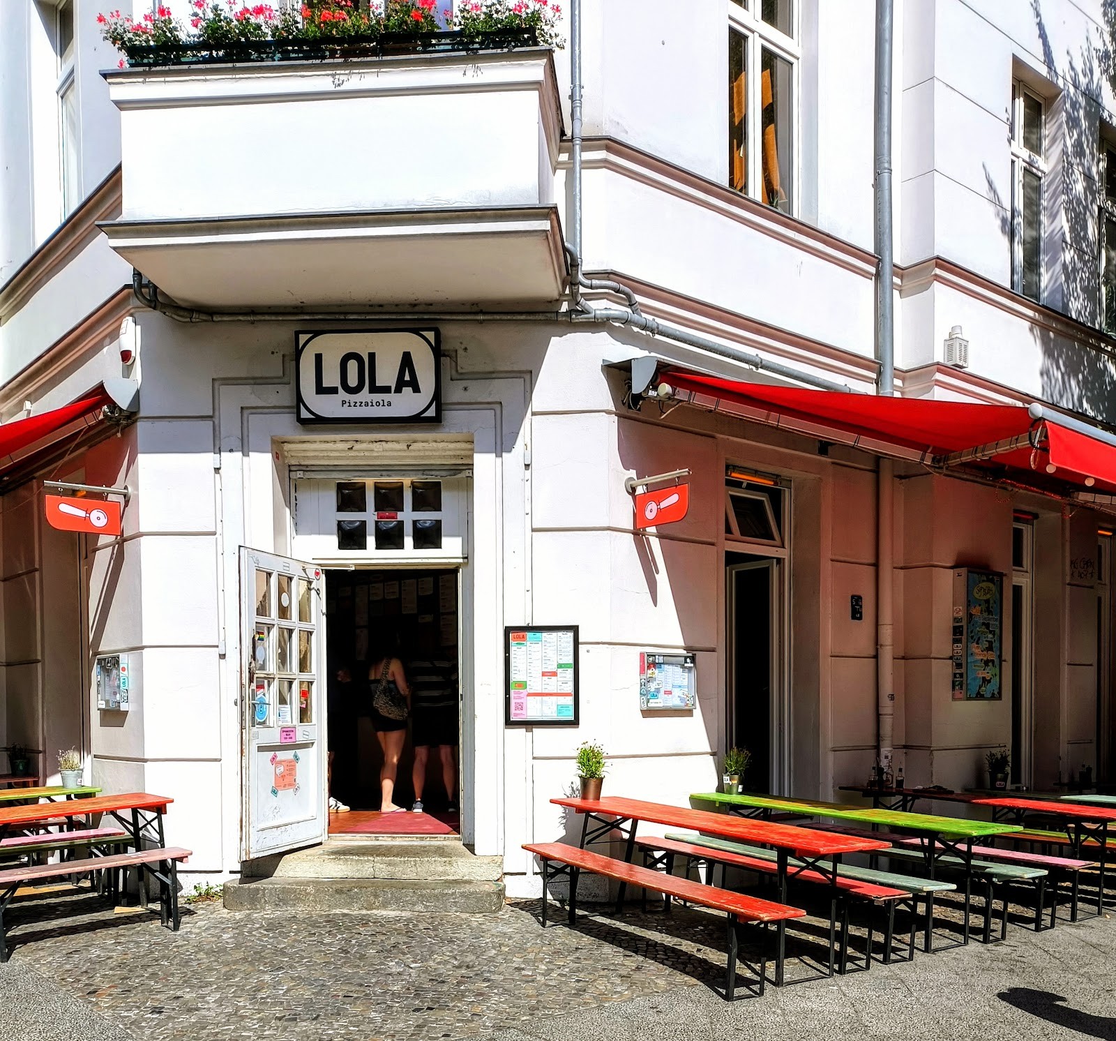 Lola Pizzaiola: the place