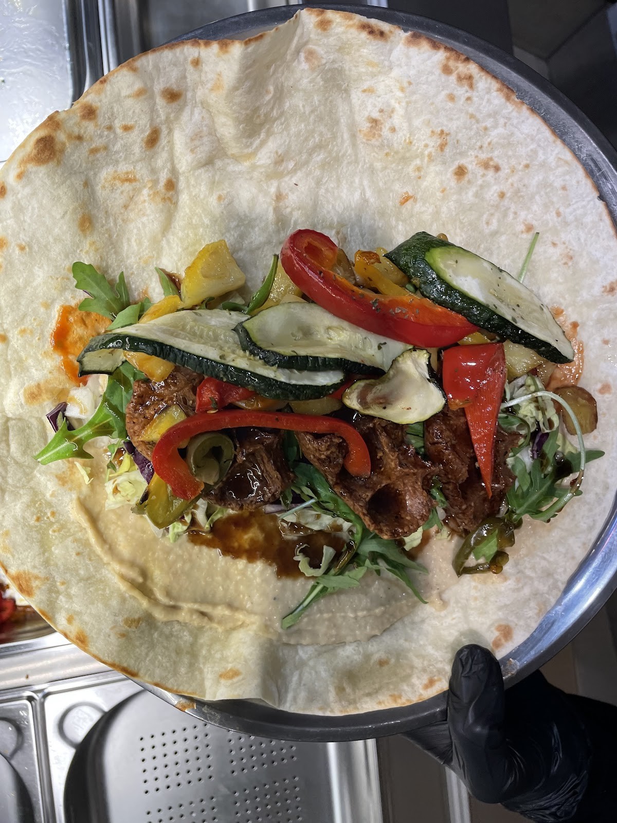 Efendy's Çiğköfte: food & drinks
