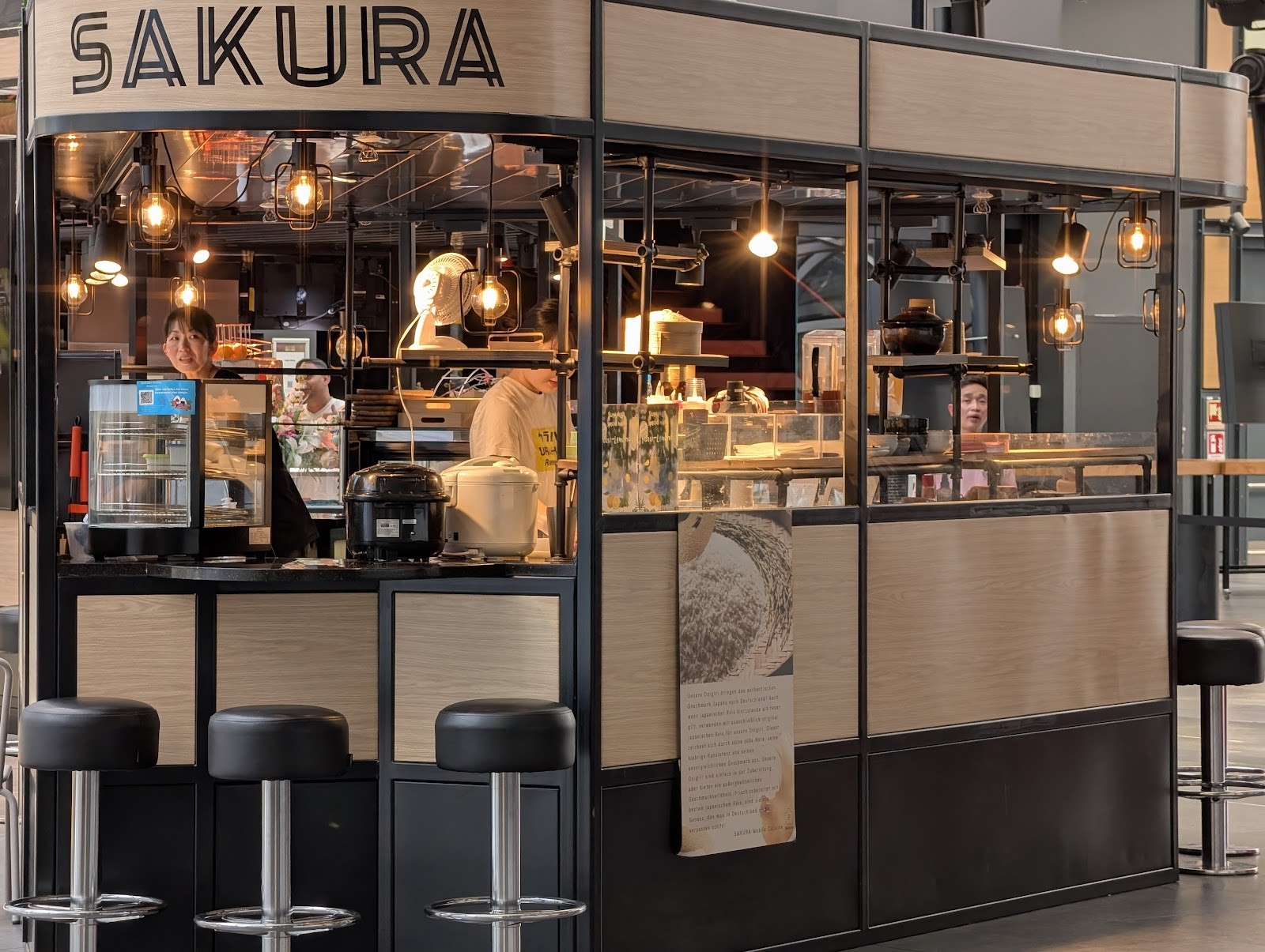 SAKURA Mobile Cuisine: the place