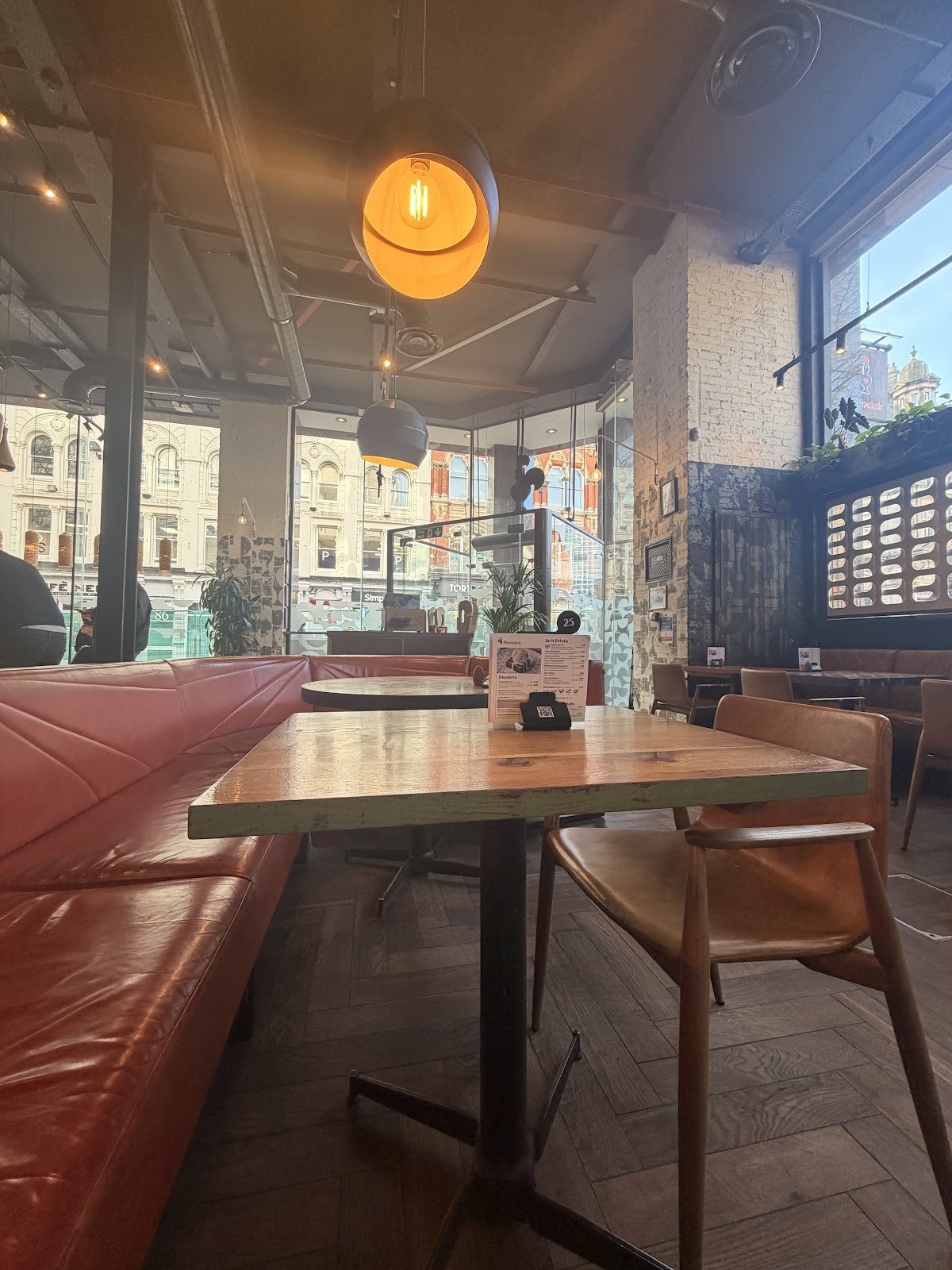 Nando's Birmingham - New Street: the place
