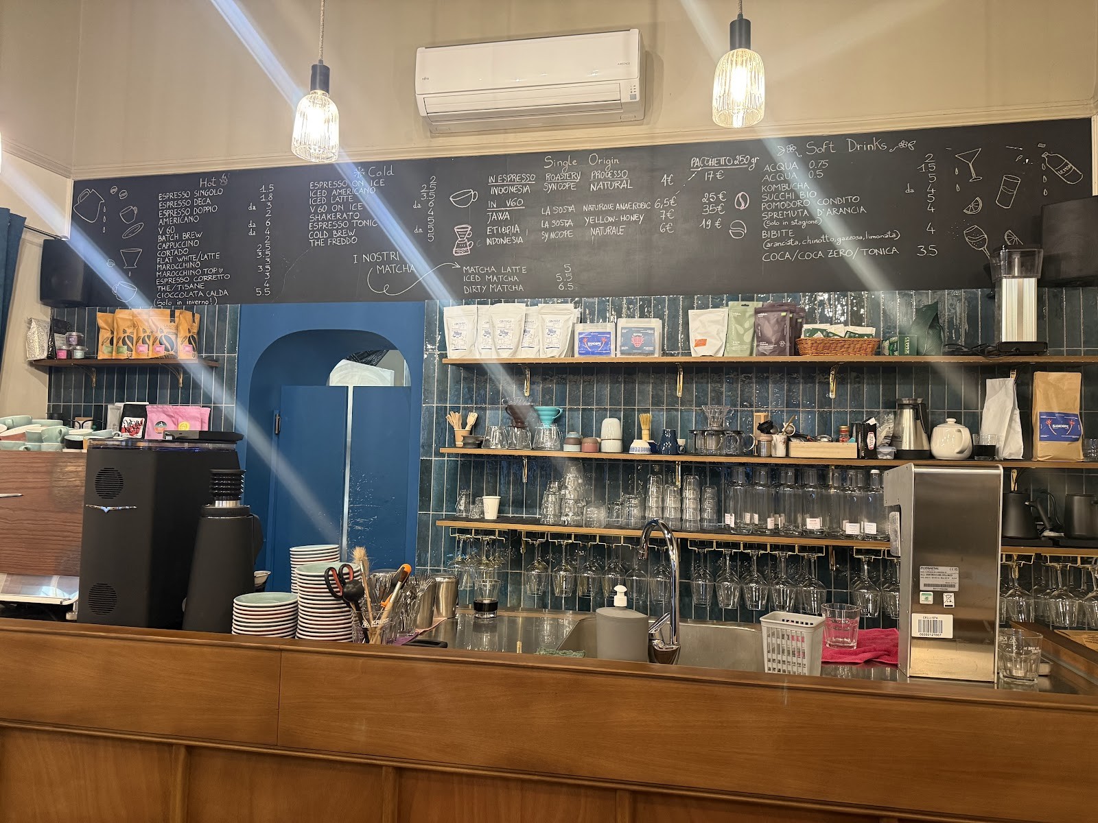 Piattini Caffe Vini: the place