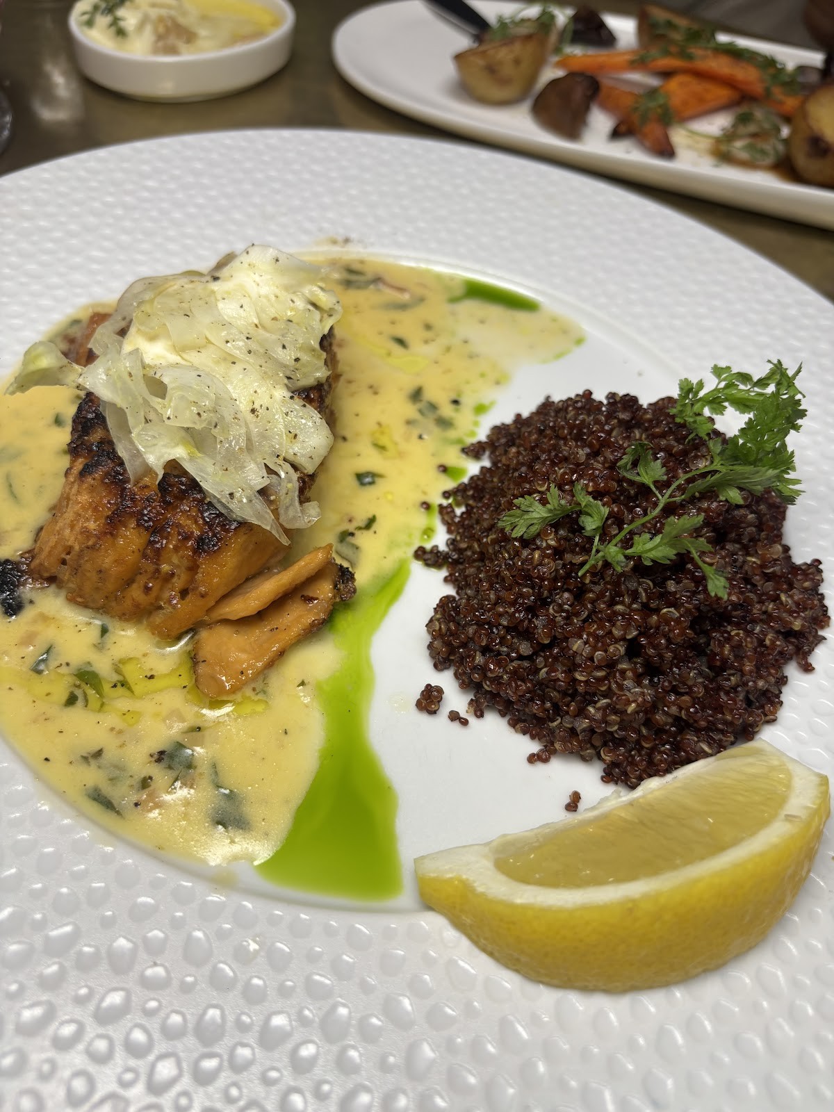 Le Basque French Vegan Restaurant: food & drinks