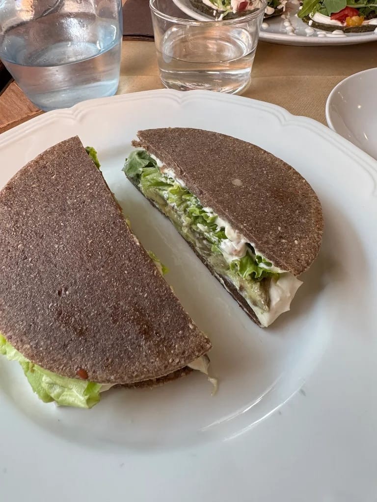 Écru: food & drinks