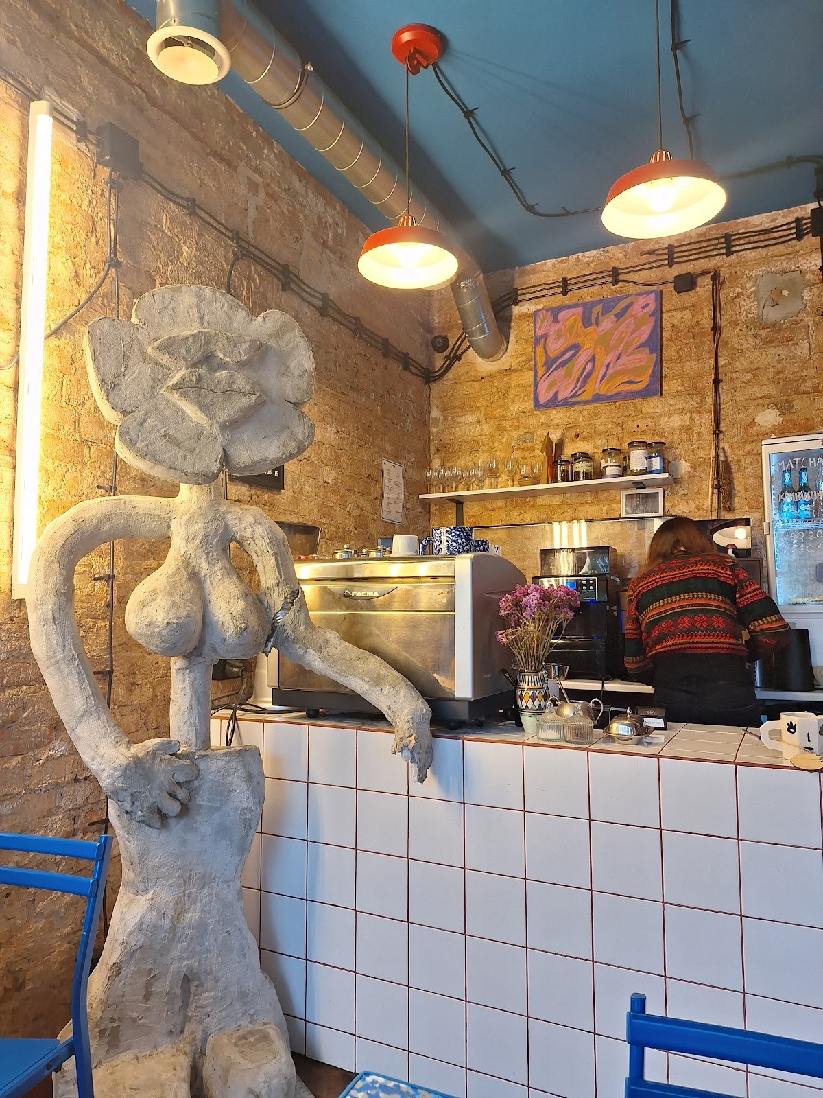 bar mir: the place