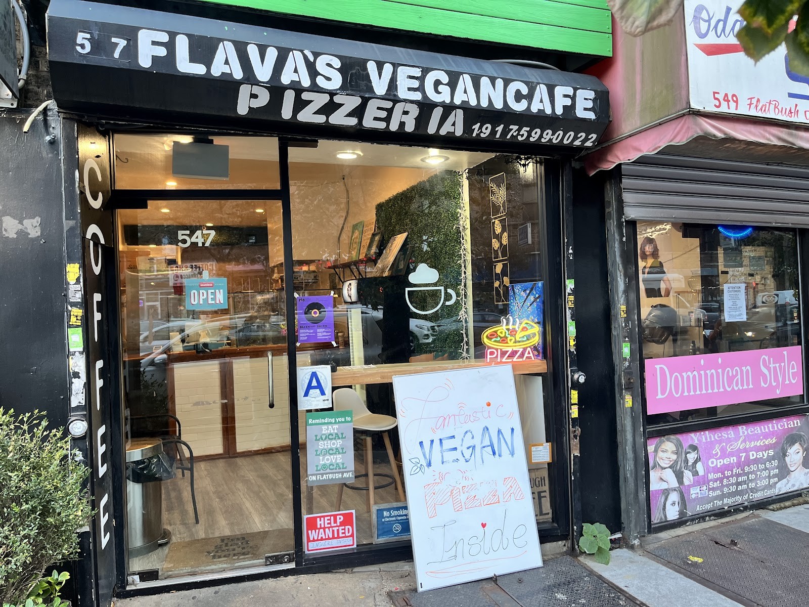 Flava’s vegan Pizzeria & Cafe: the place