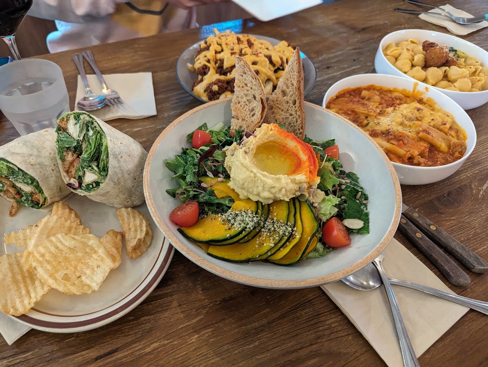 Plant Cafe Seoul (Yeonnam): food & drinks